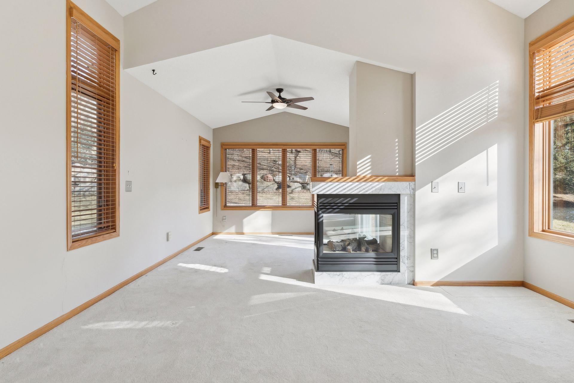 8950 Stonebrooke Trail