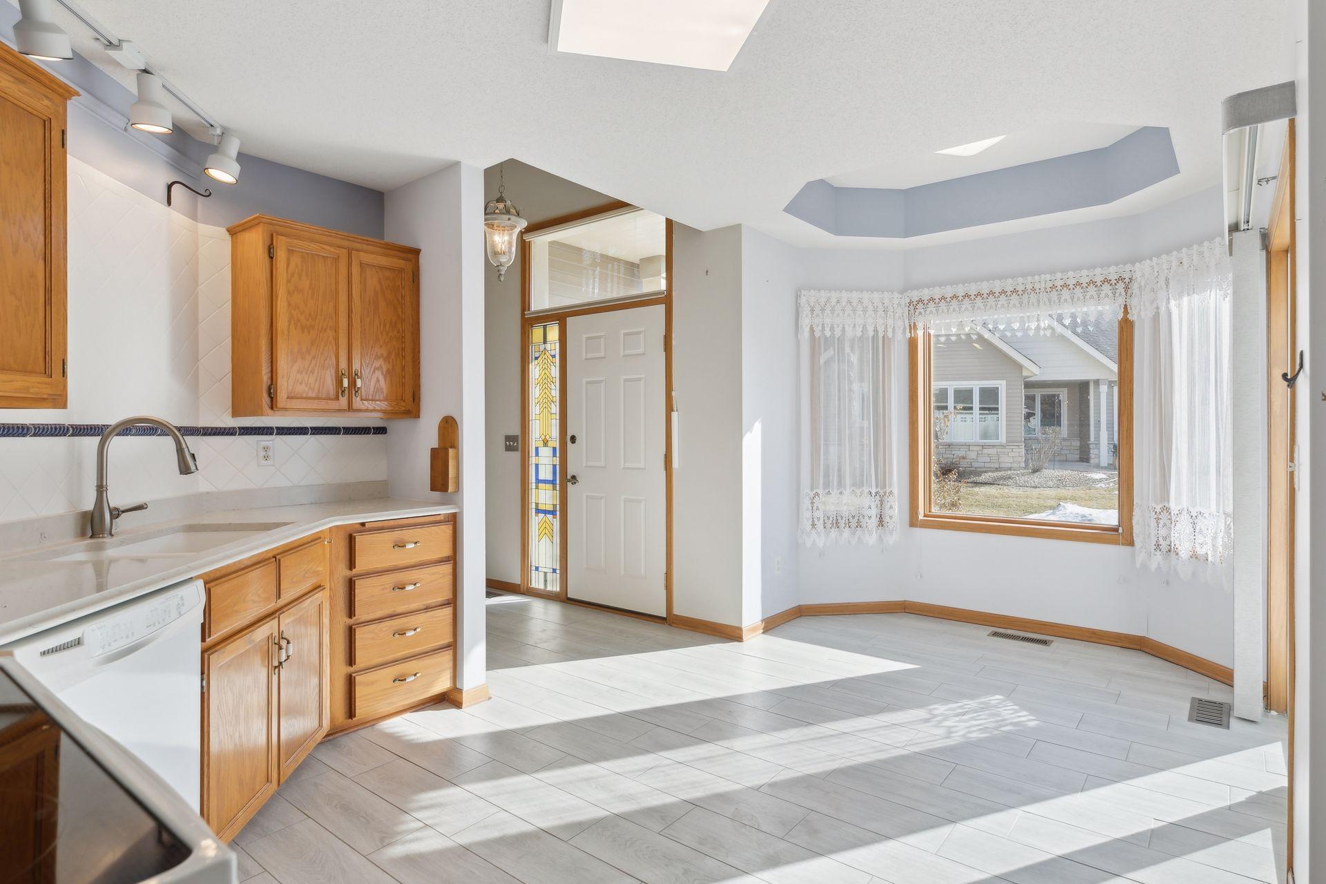 8950 Stonebrooke Trail