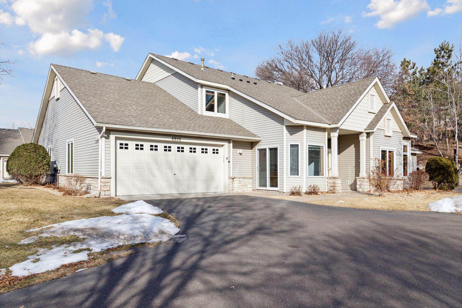 8950 Stonebrooke Trail