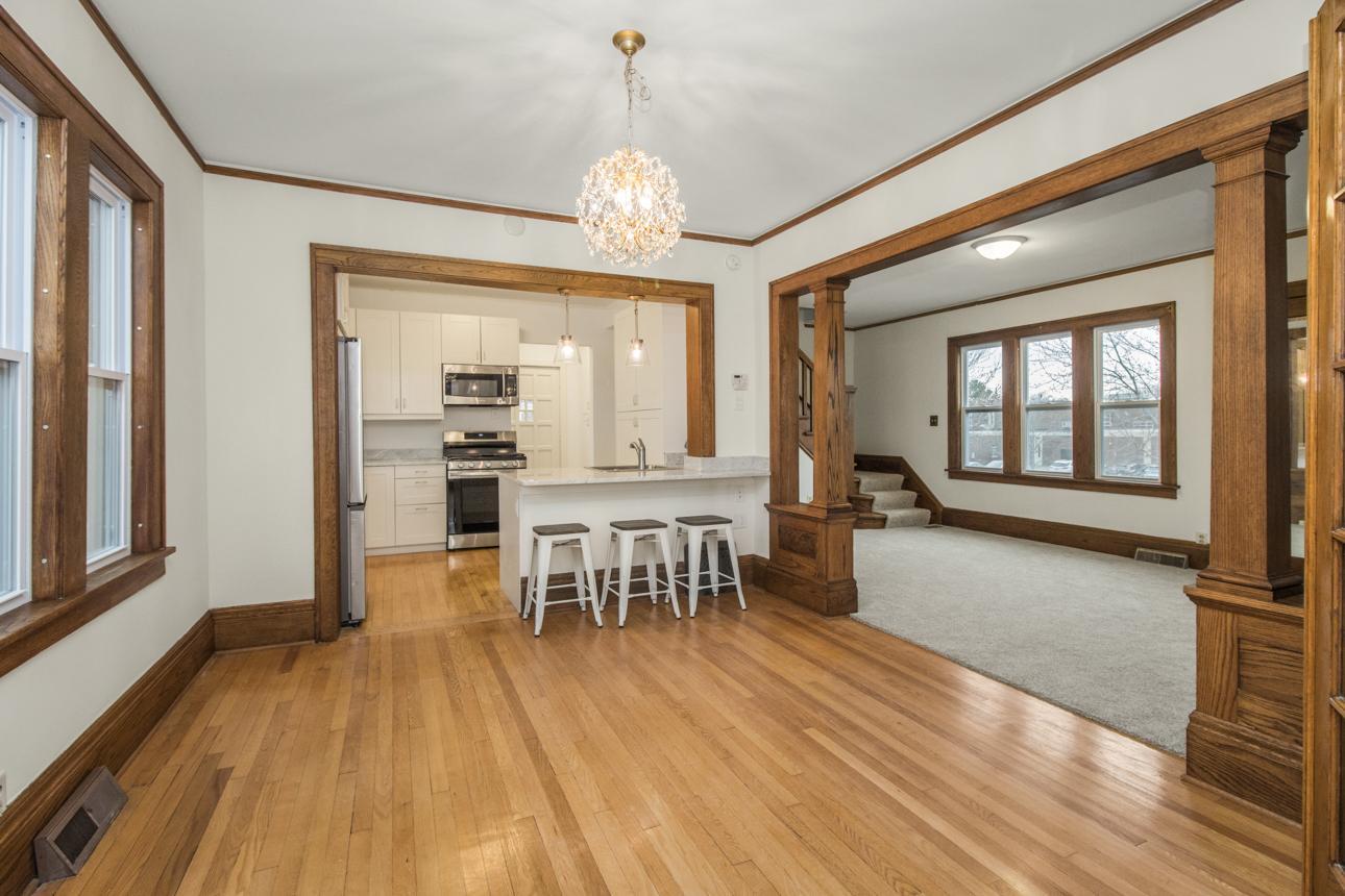 212 Page Street W