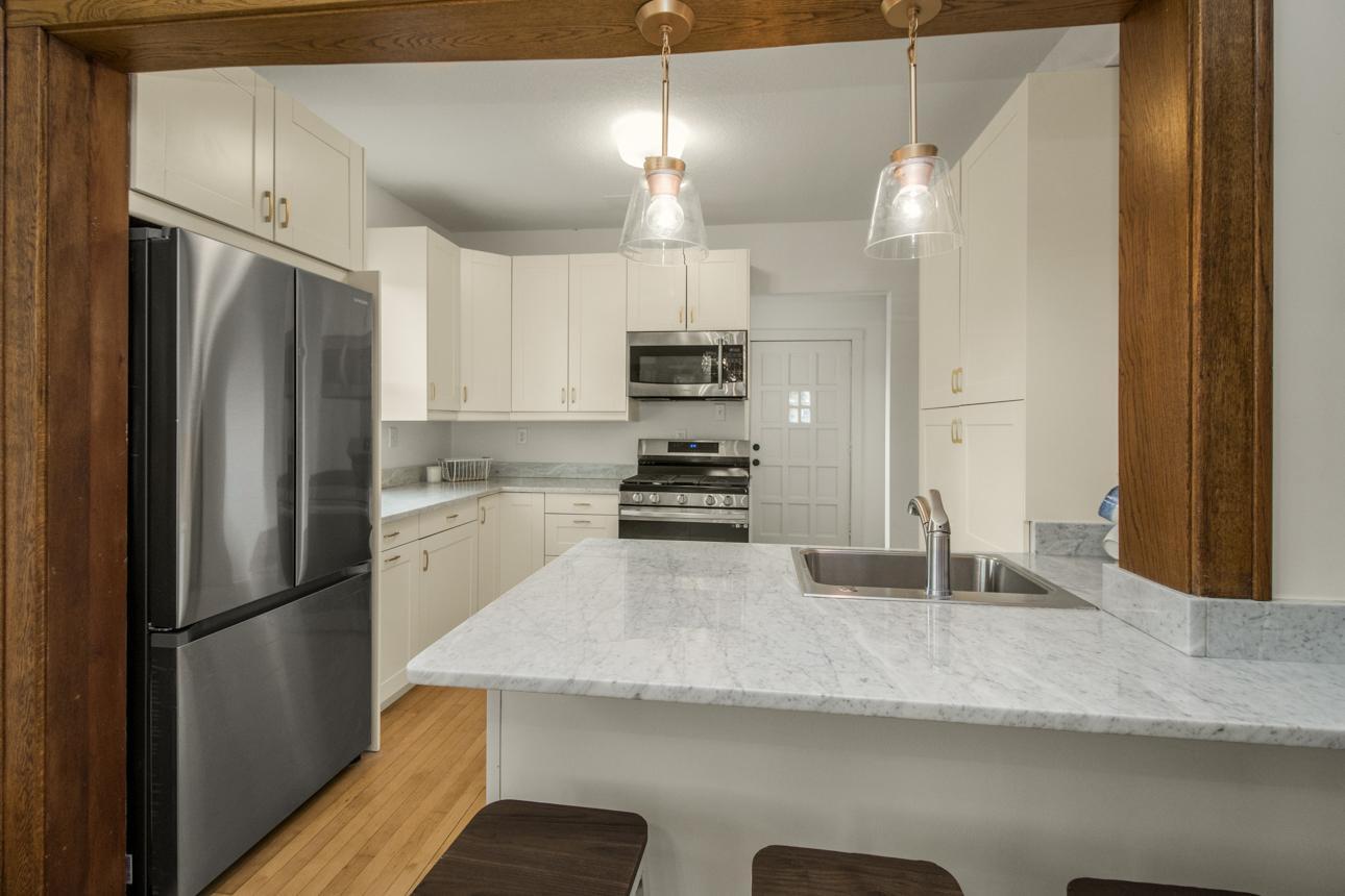 212 Page Street W