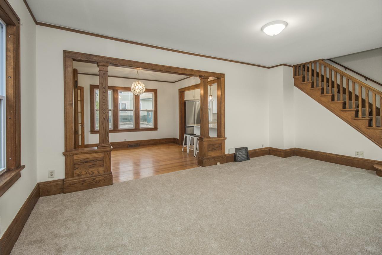 212 Page Street W