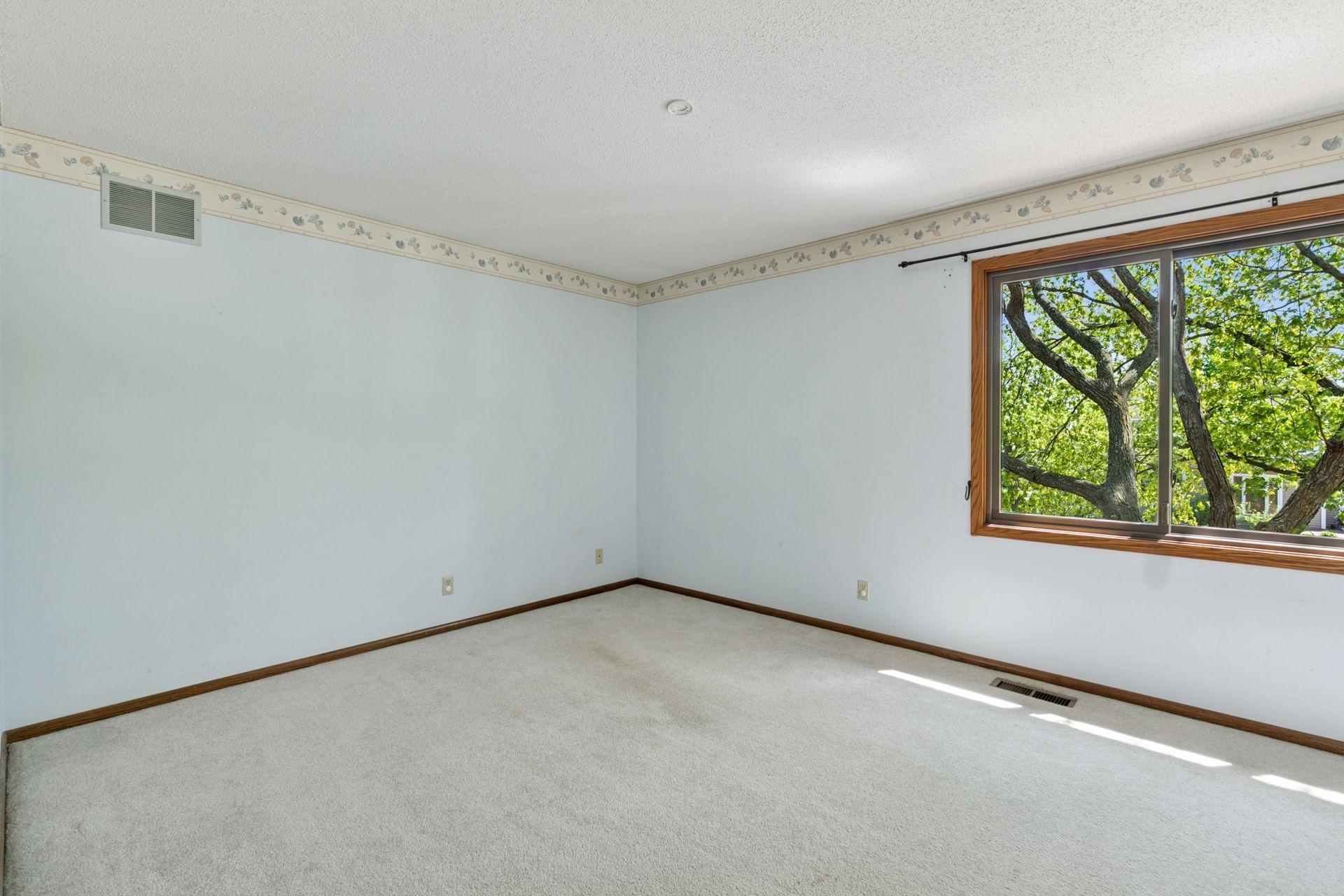 3262 Churchill Drive