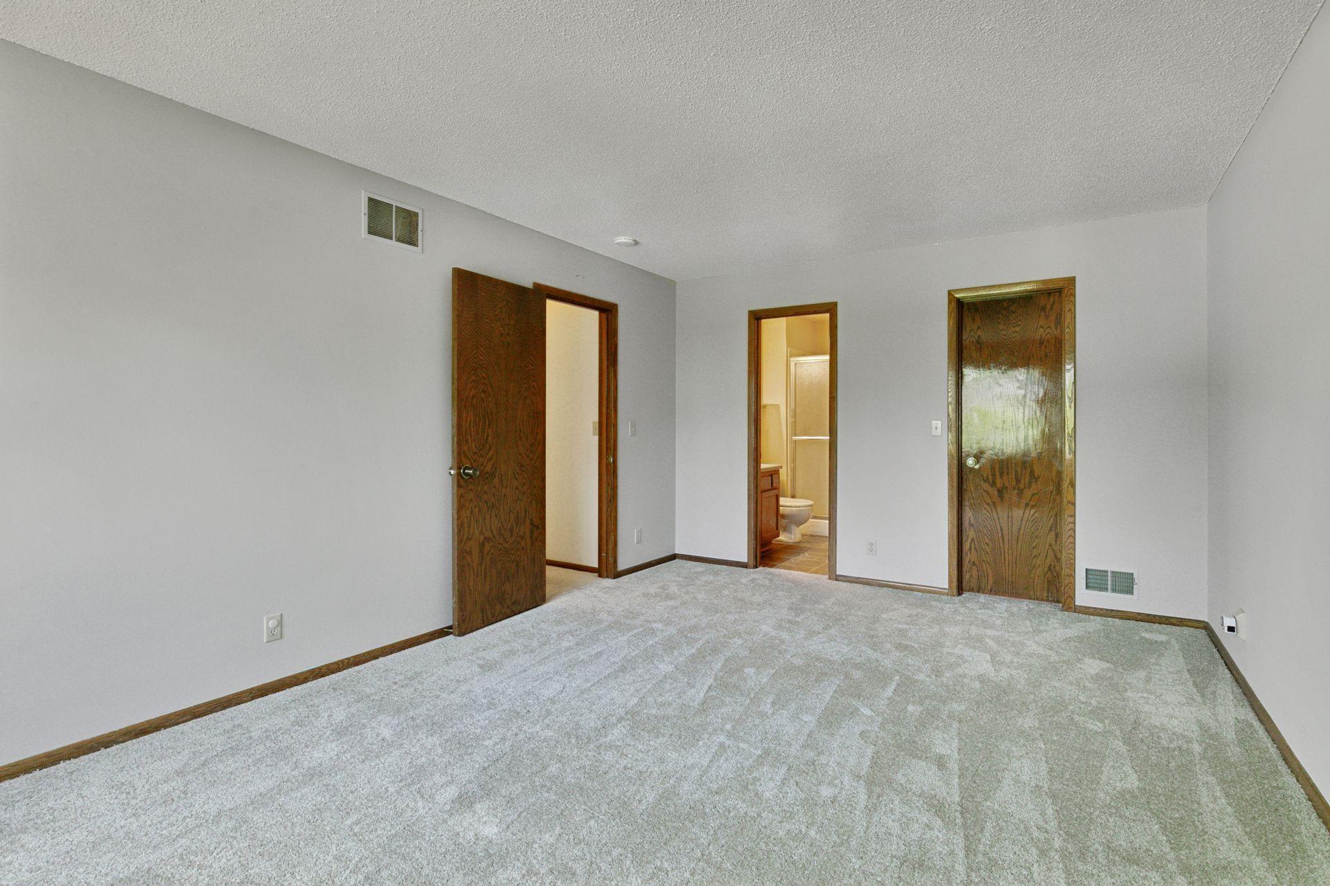 3262 Churchill Drive