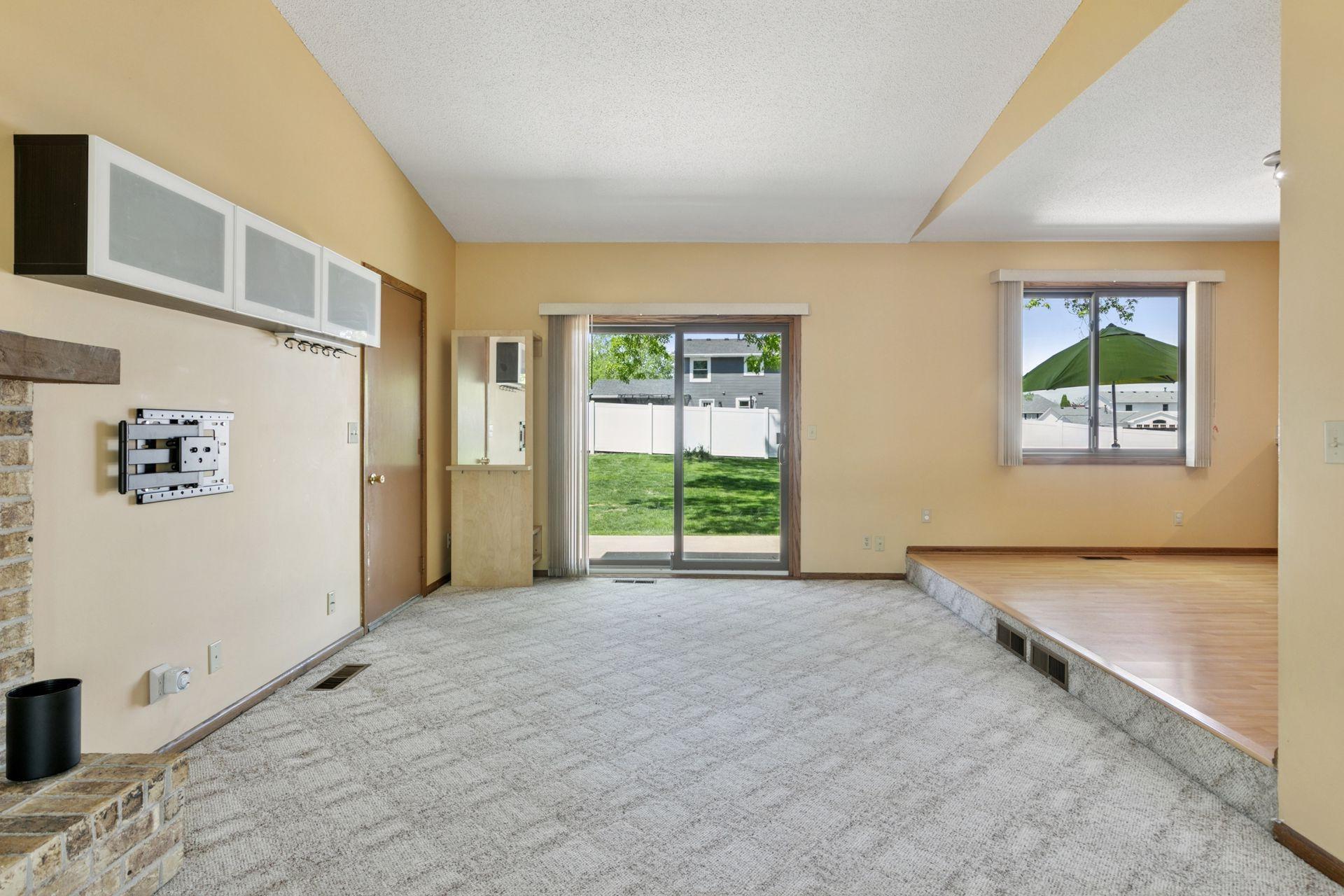 3262 Churchill Drive