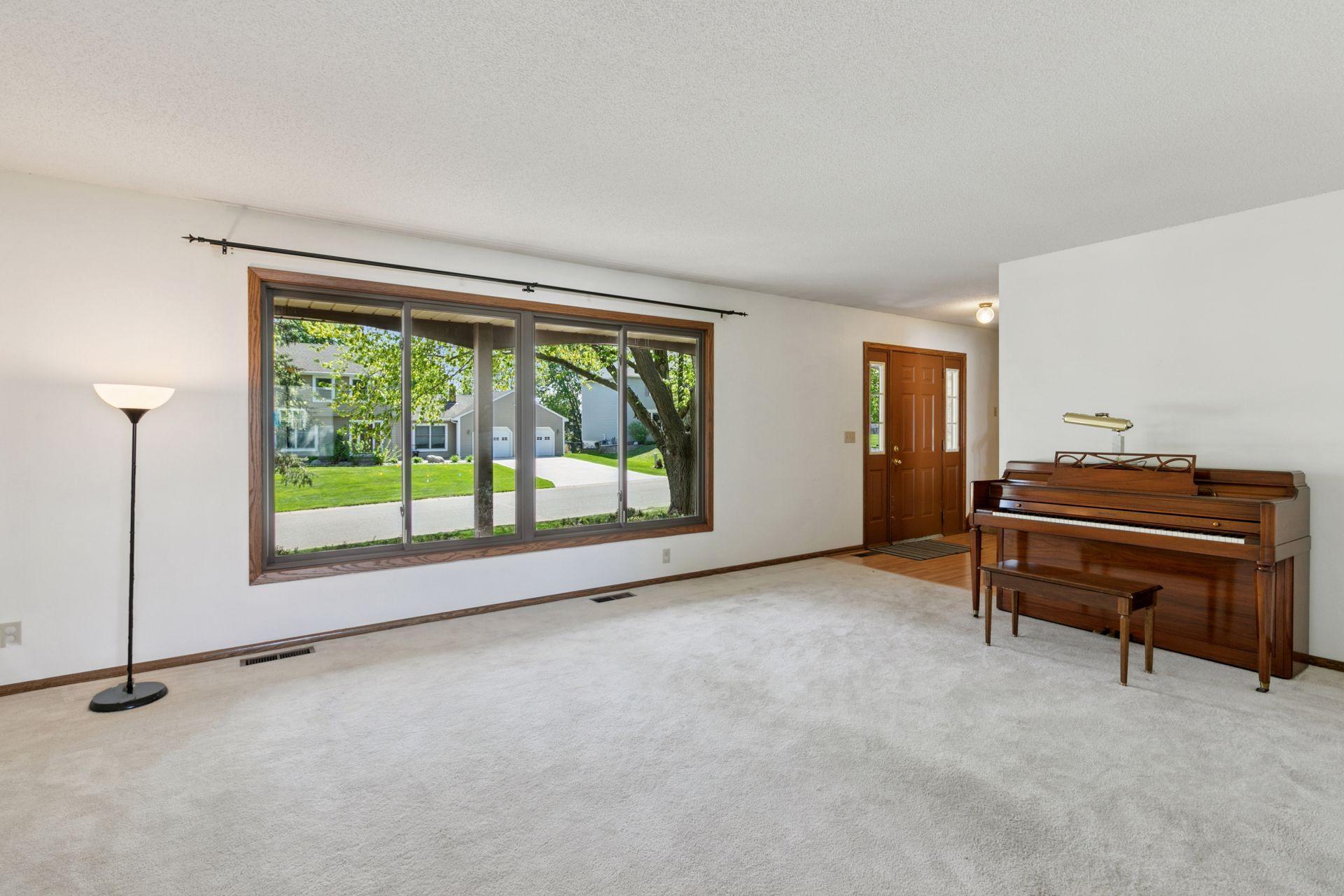 3262 Churchill Drive