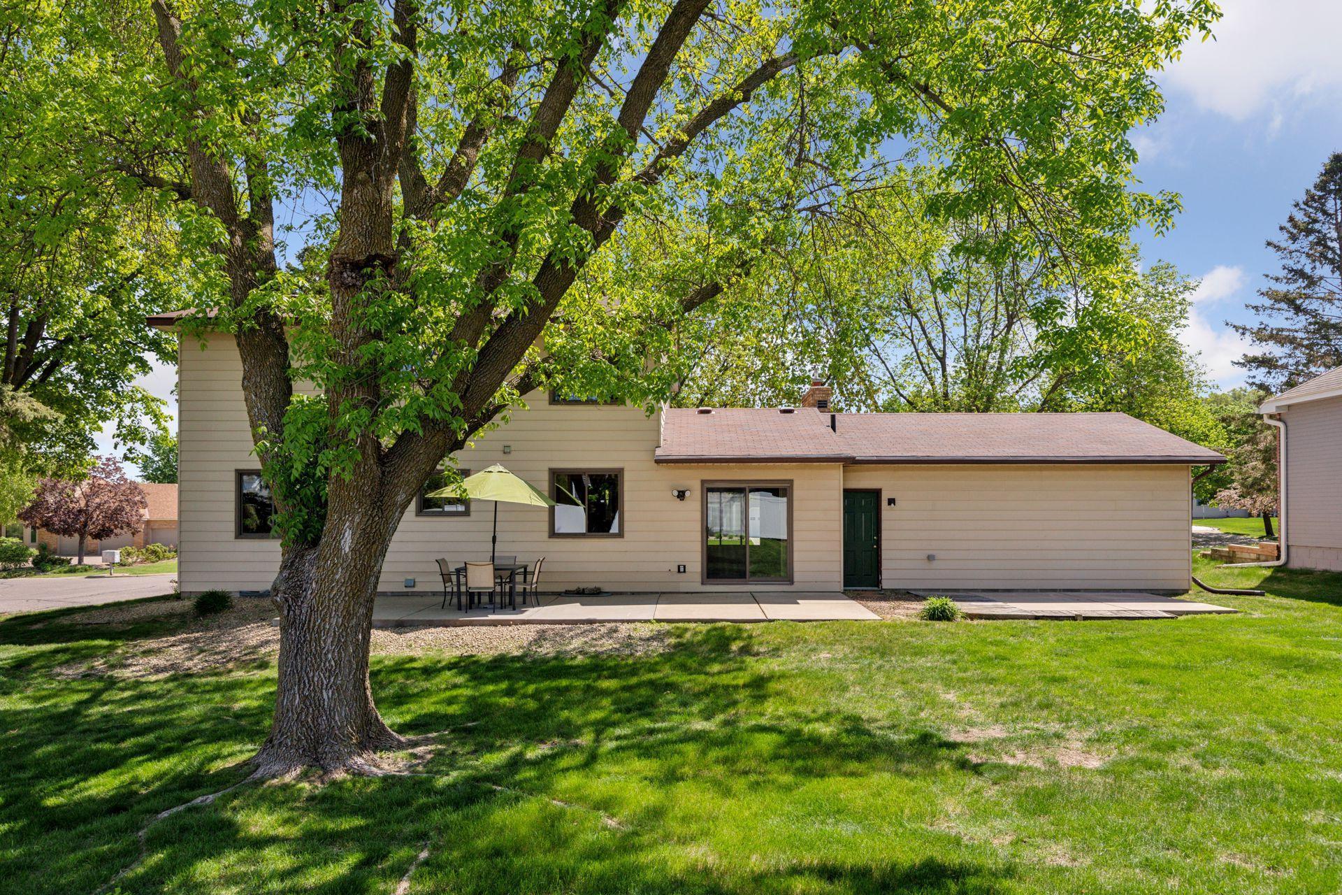 3262 Churchill Drive