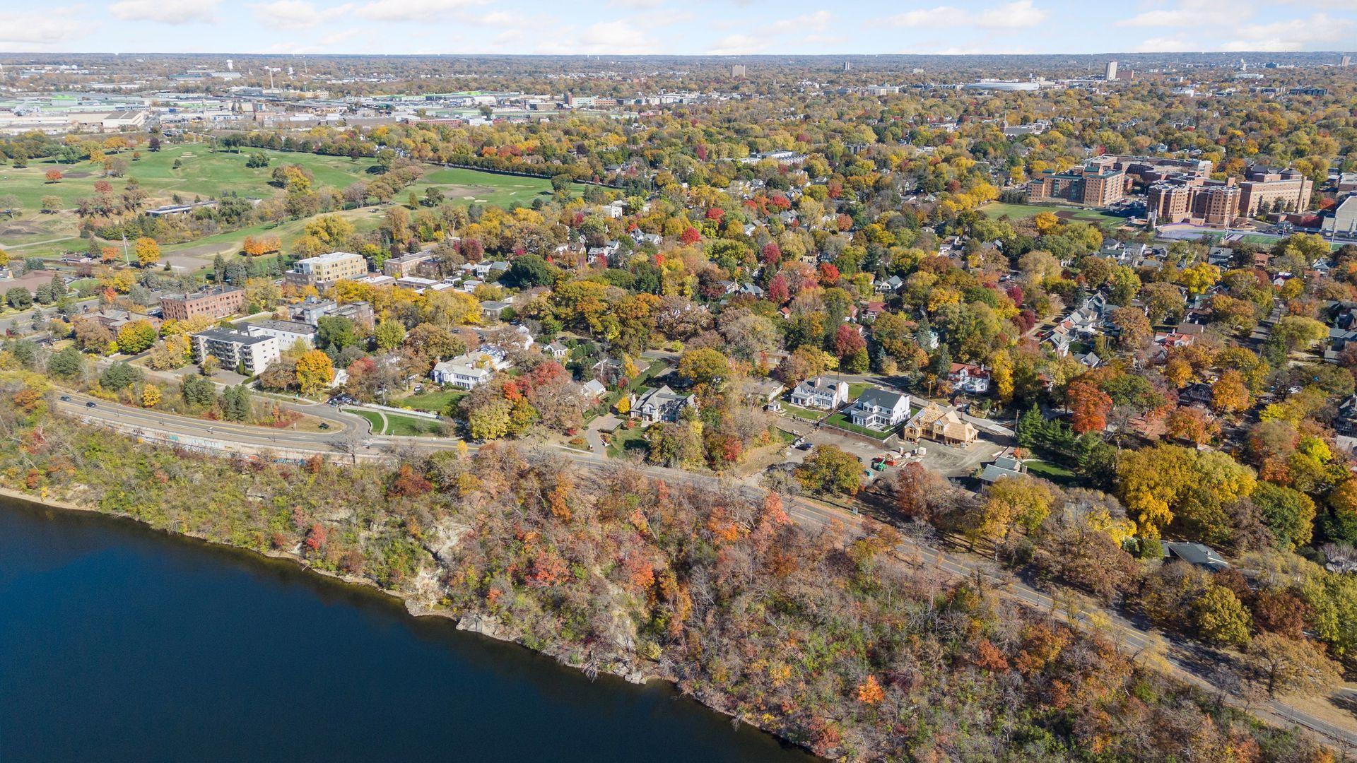 104 Mississippi River Boulevard N