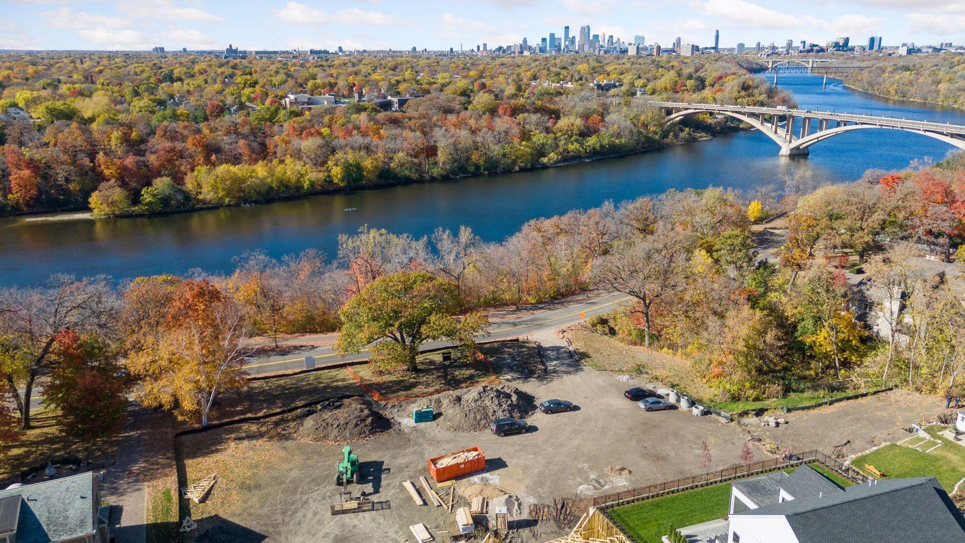 104 Mississippi River Boulevard N