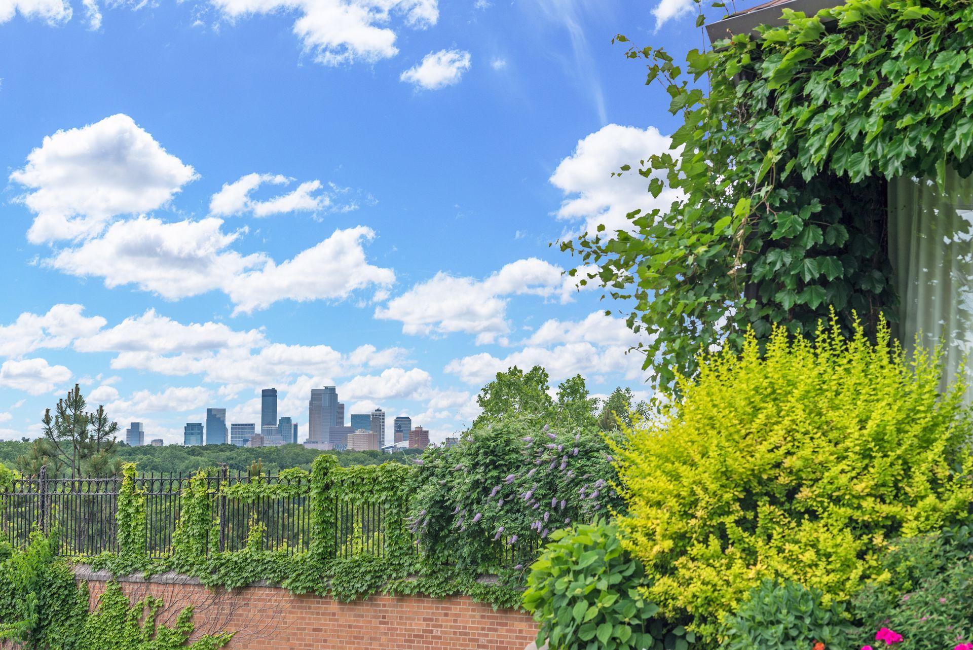 104 Mississippi River Boulevard N