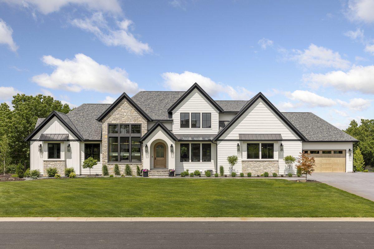 110 Mississippi River Boulevard N