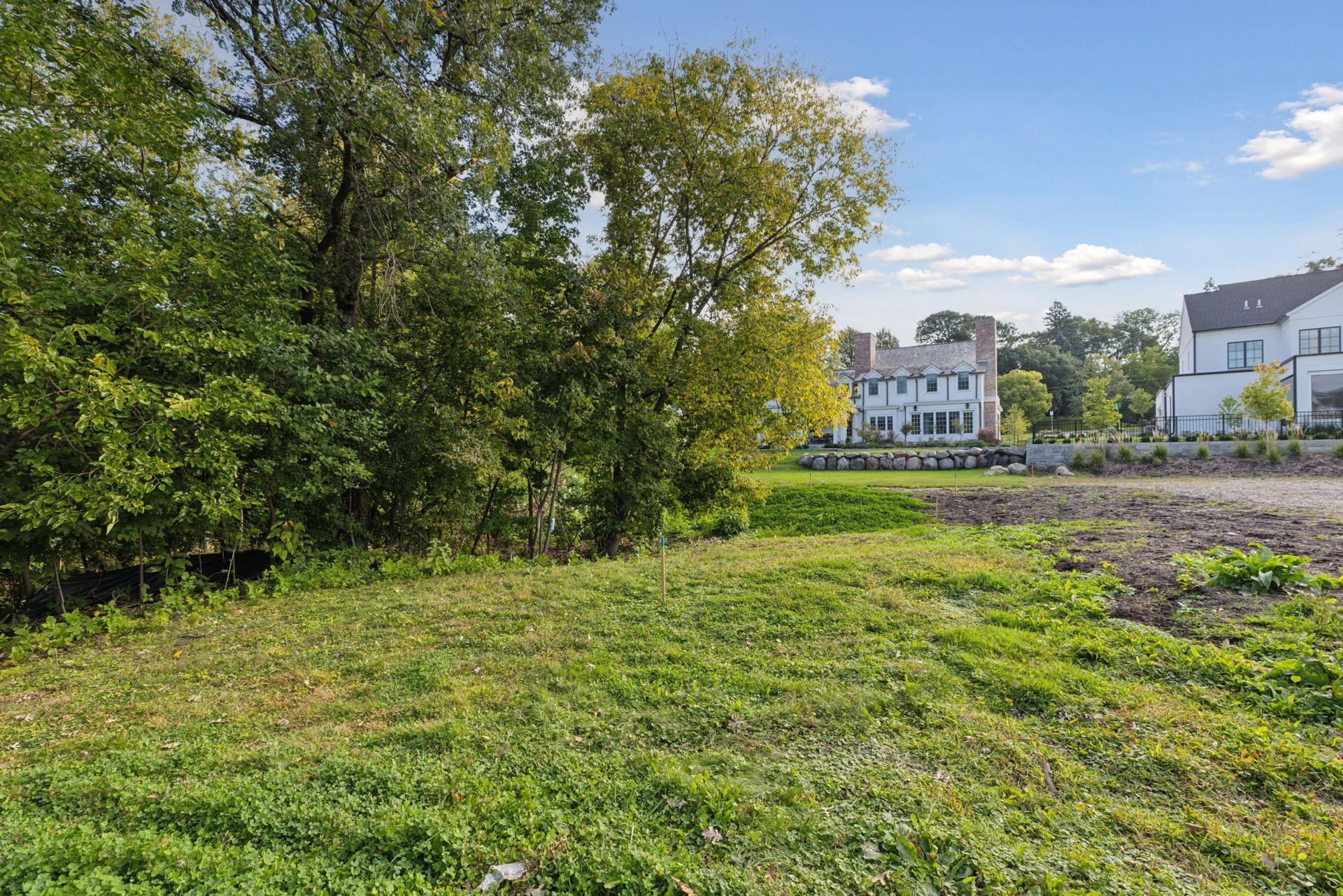 110 Mississippi River Boulevard N