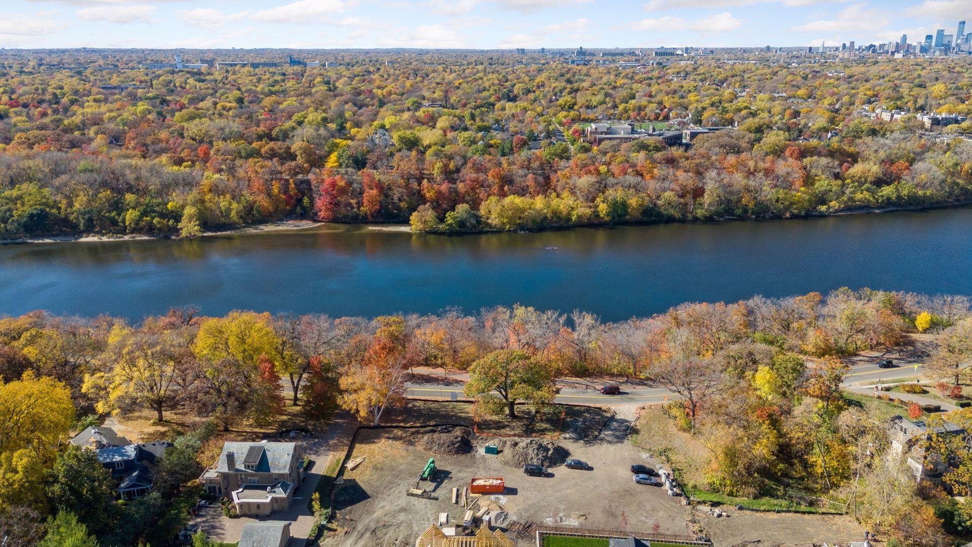 110 Mississippi River Boulevard N