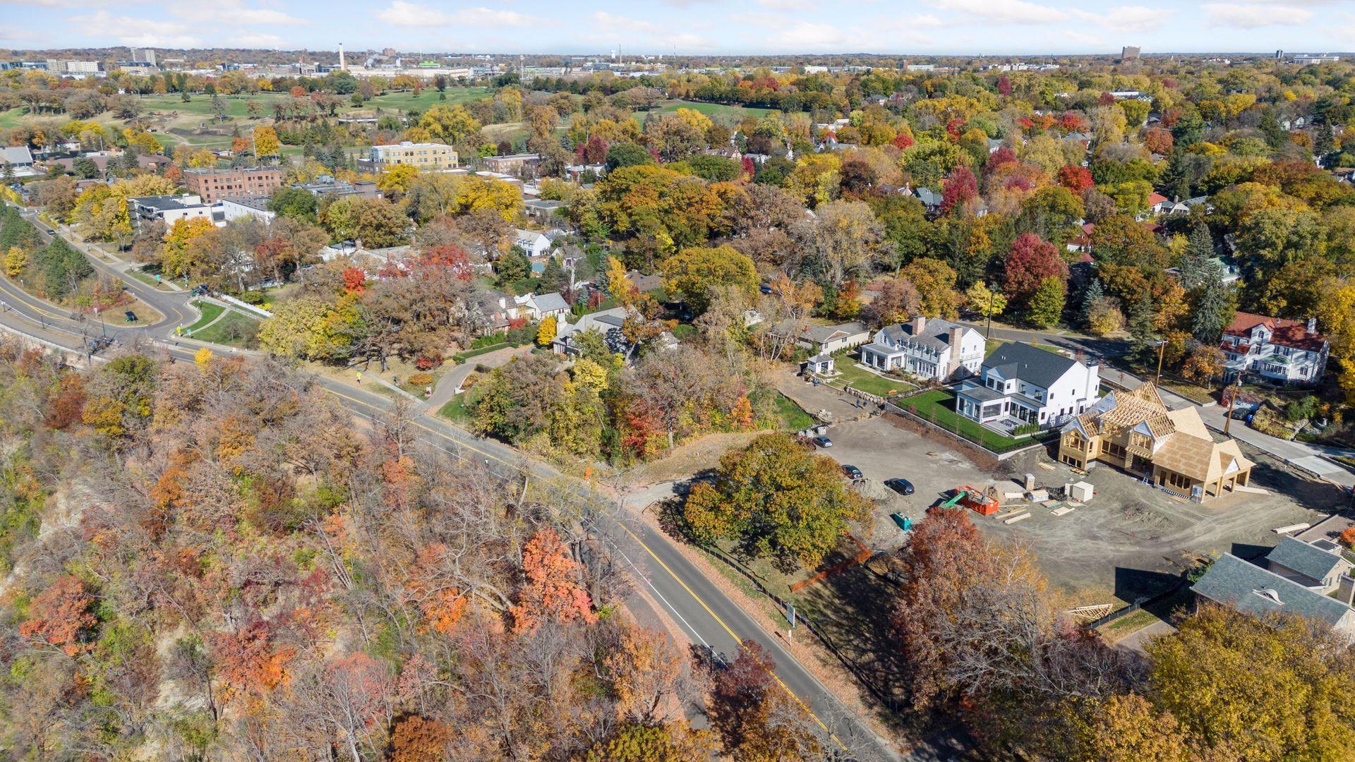 110 Mississippi River Boulevard N