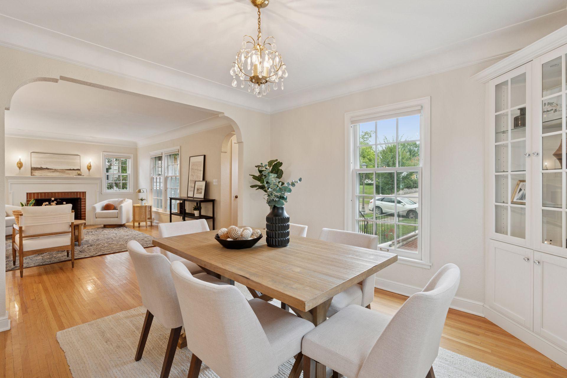 1919 Highland Parkway