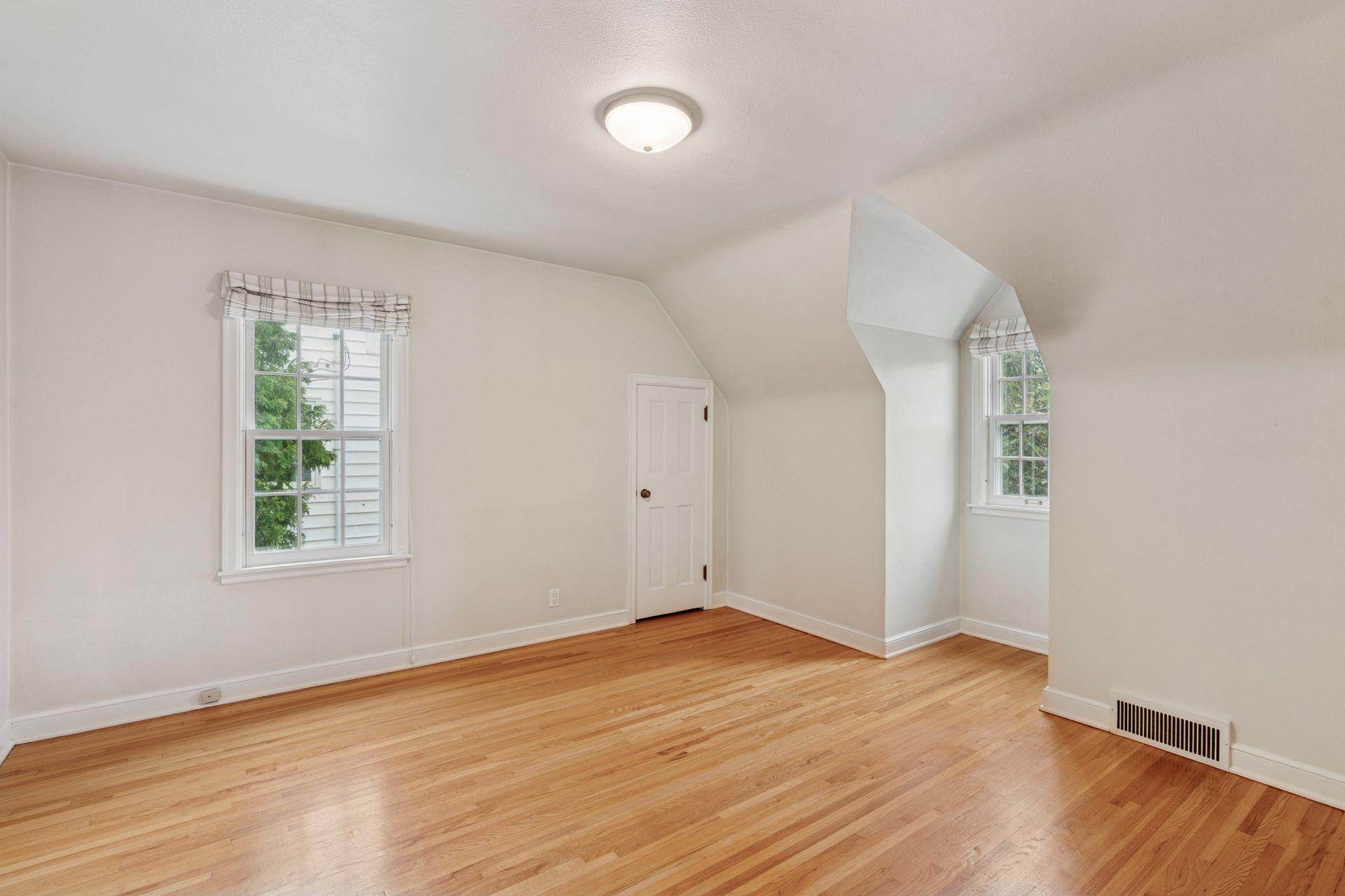 1919 Highland Parkway