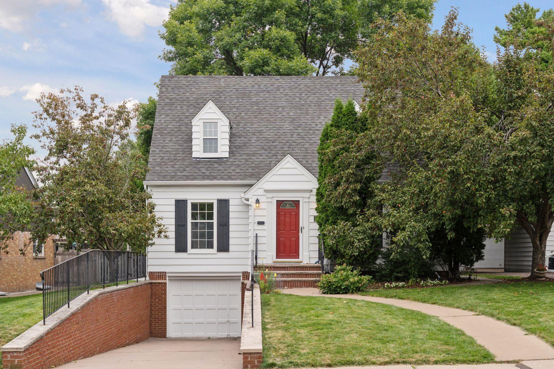 1919 Highland Parkway