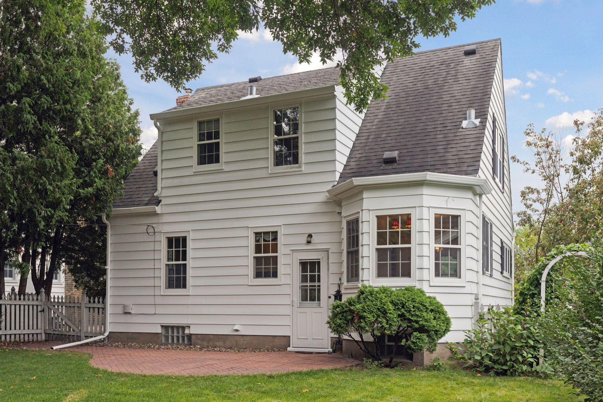 1919 Highland Parkway