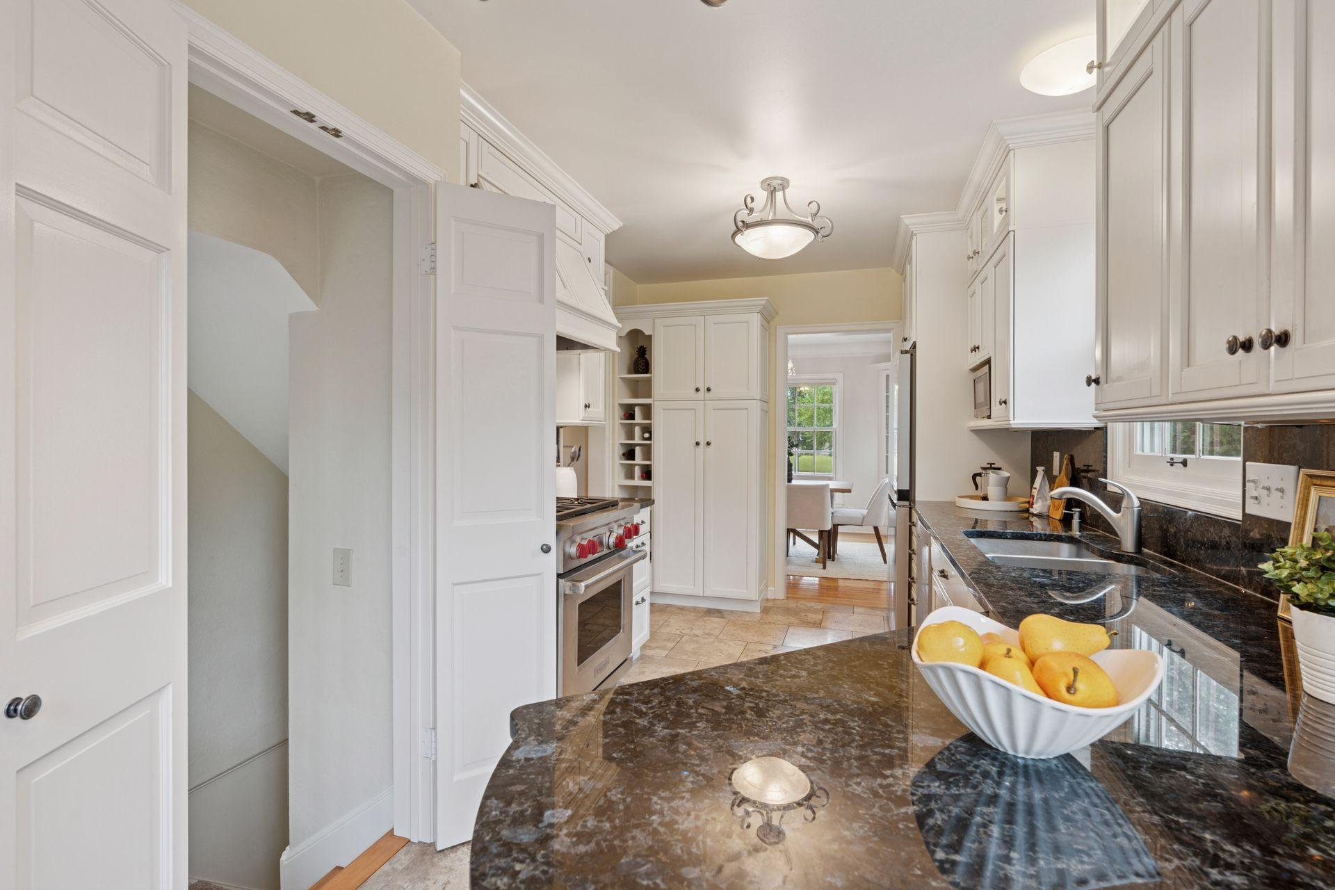 1919 Highland Parkway