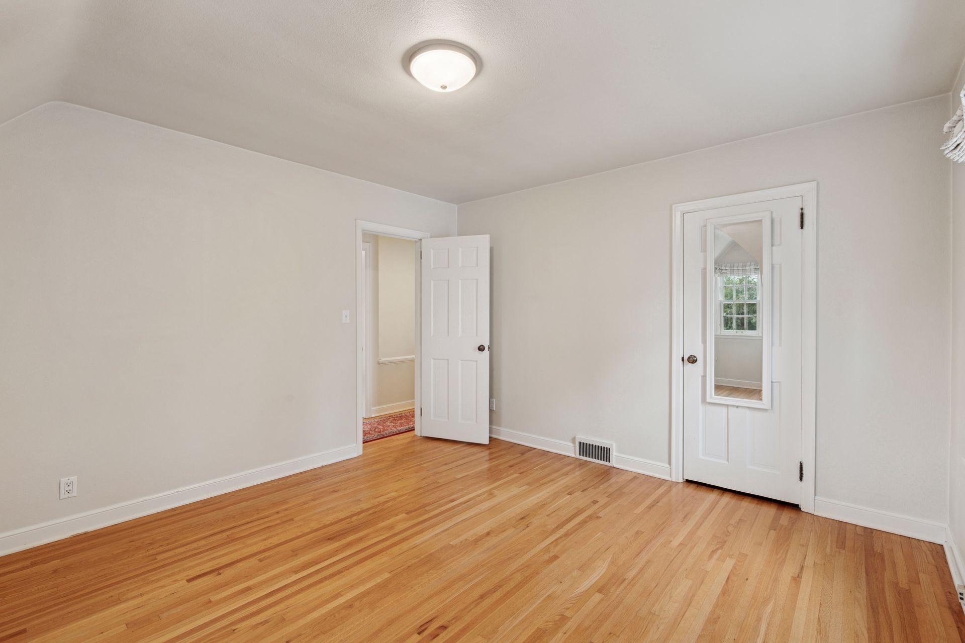 1919 Highland Parkway