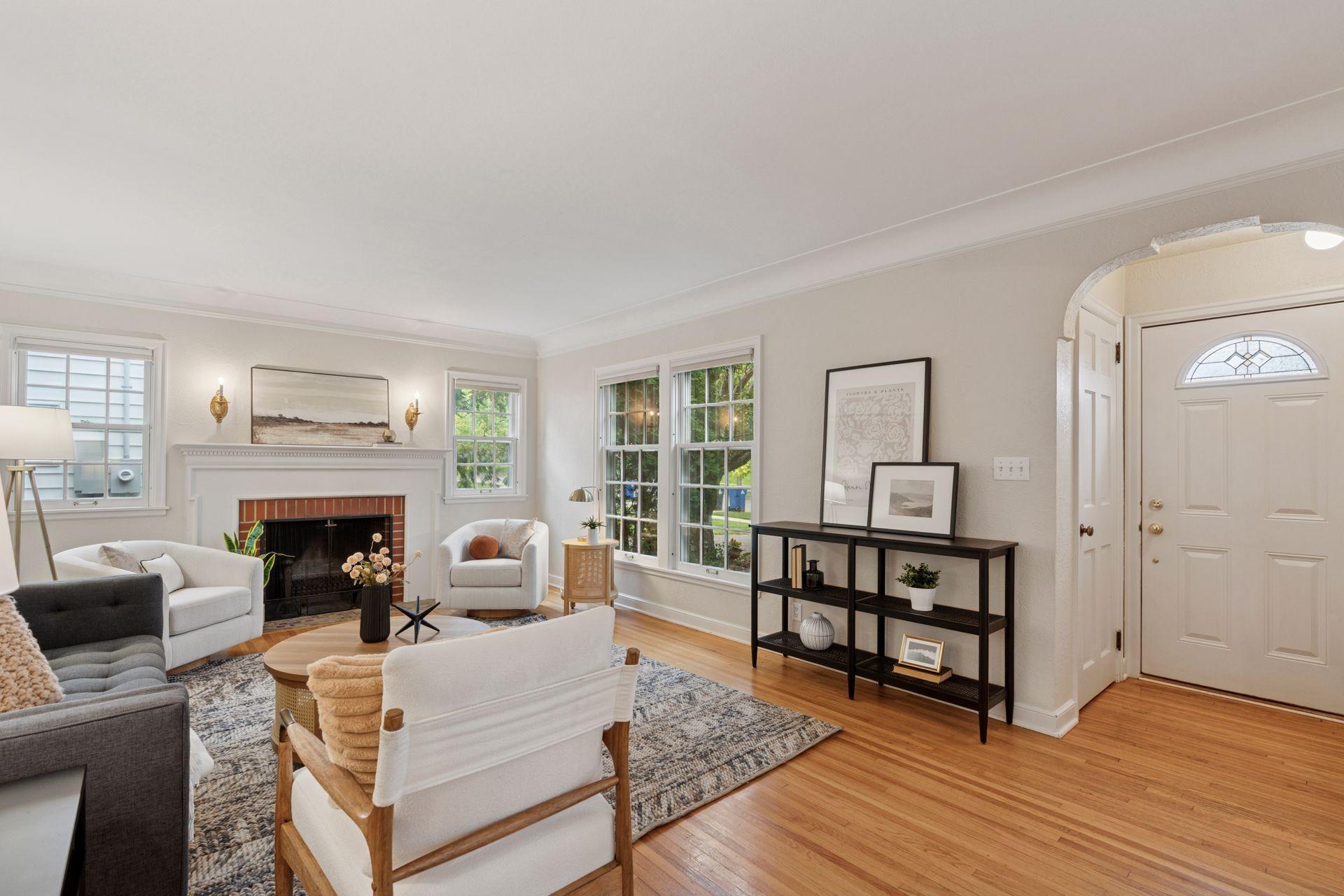 1919 Highland Parkway