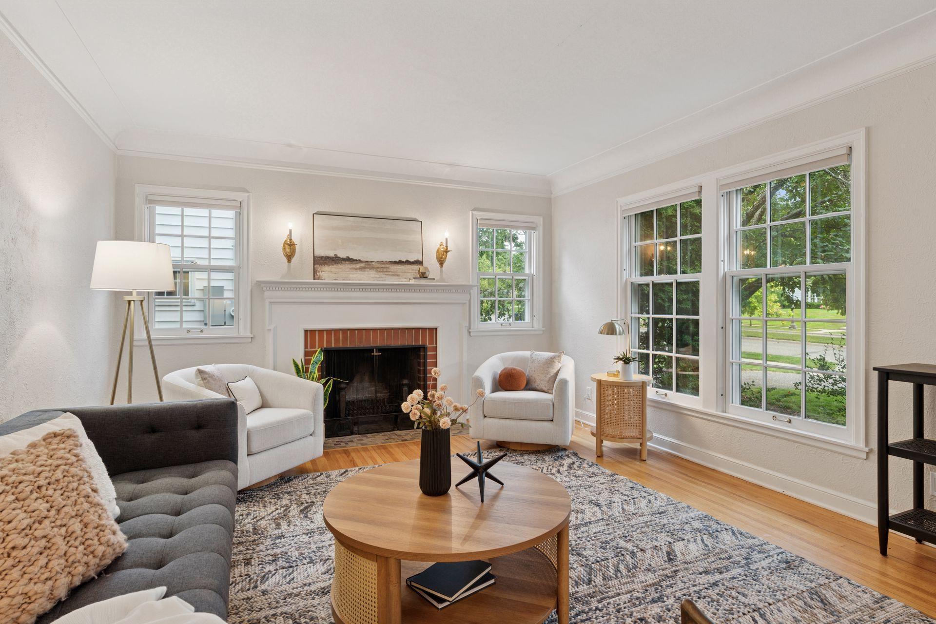 1919 Highland Parkway