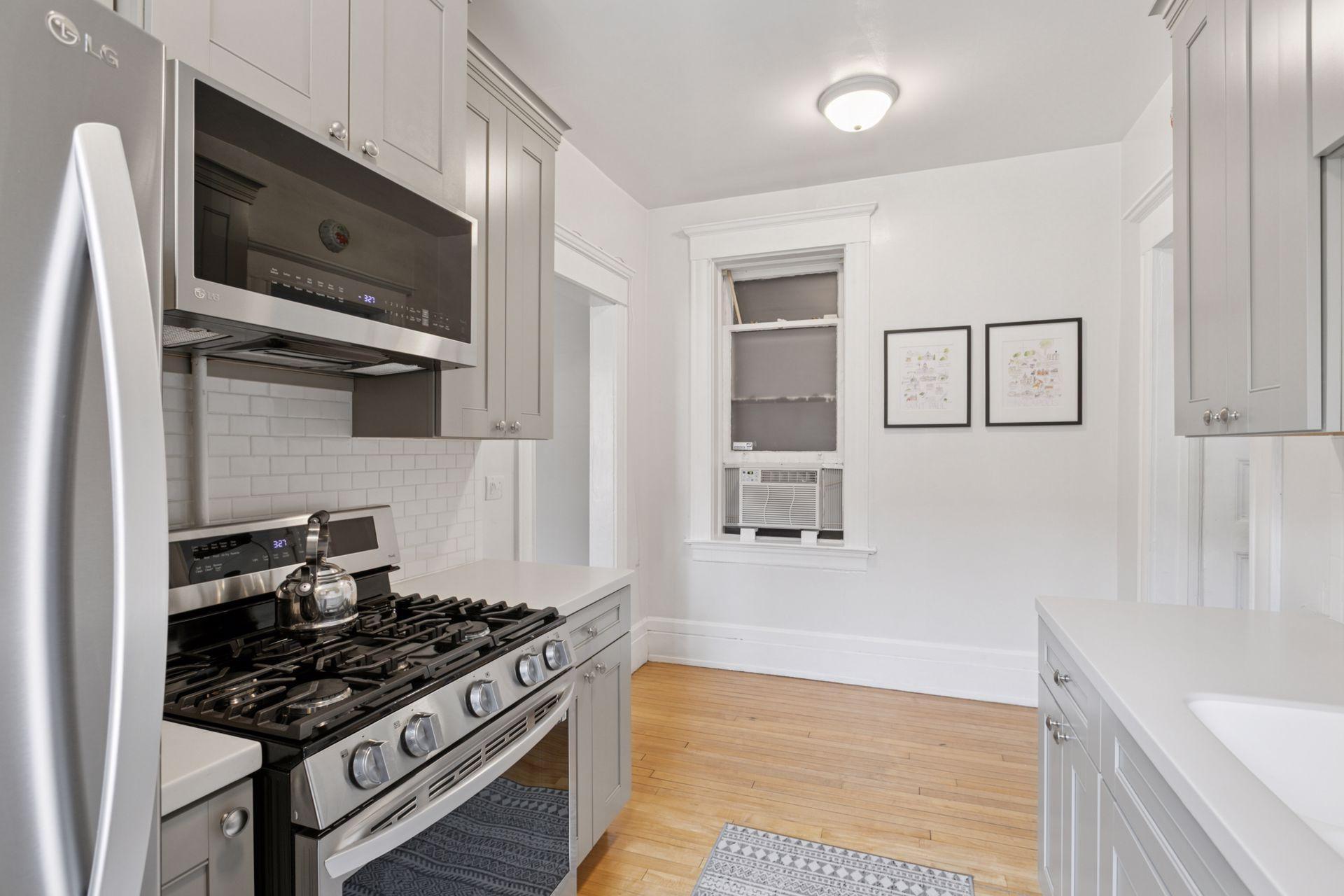 115 Western Avenue N Unit: 1N