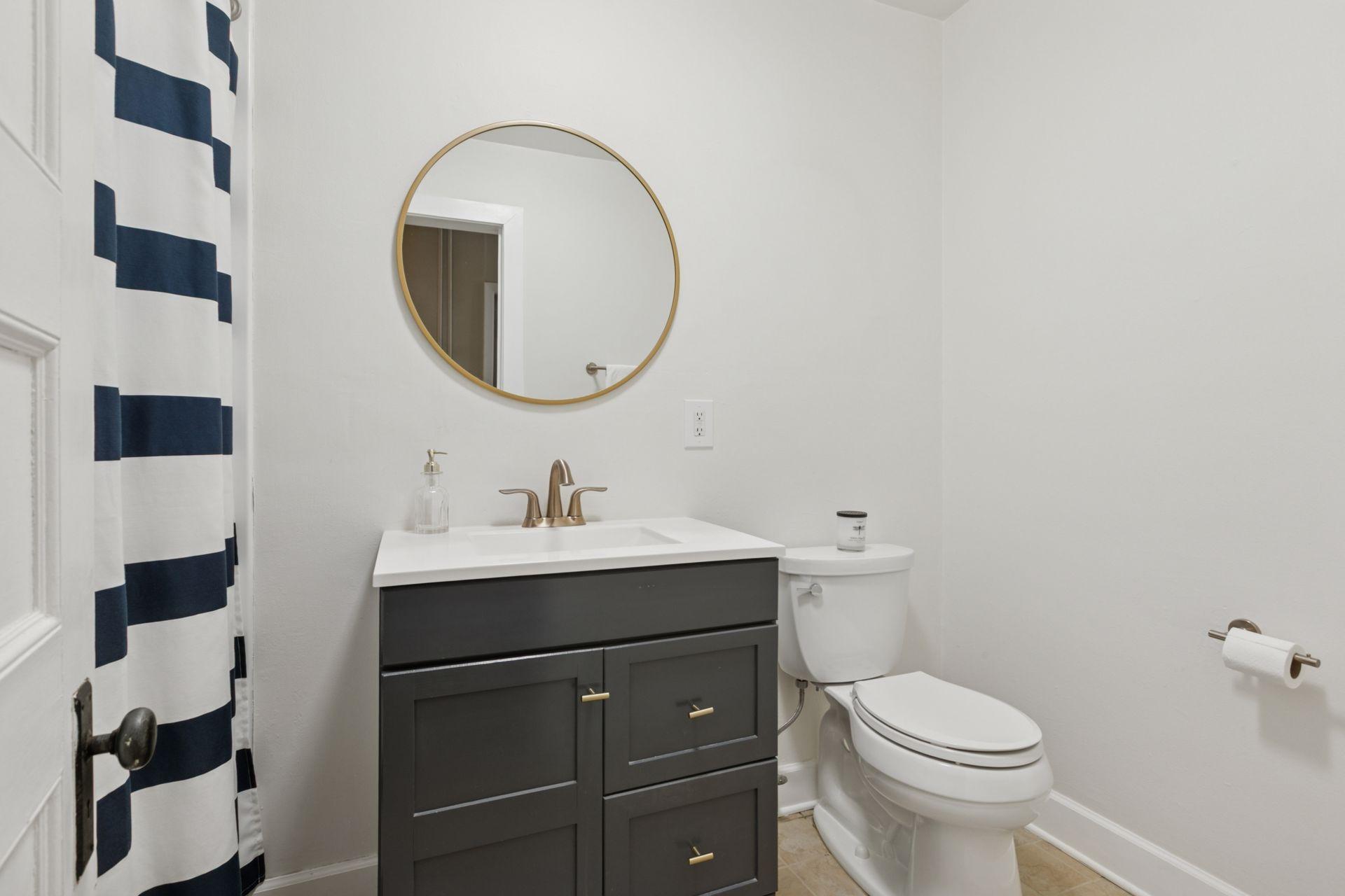 115 Western Avenue N Unit: 1N
