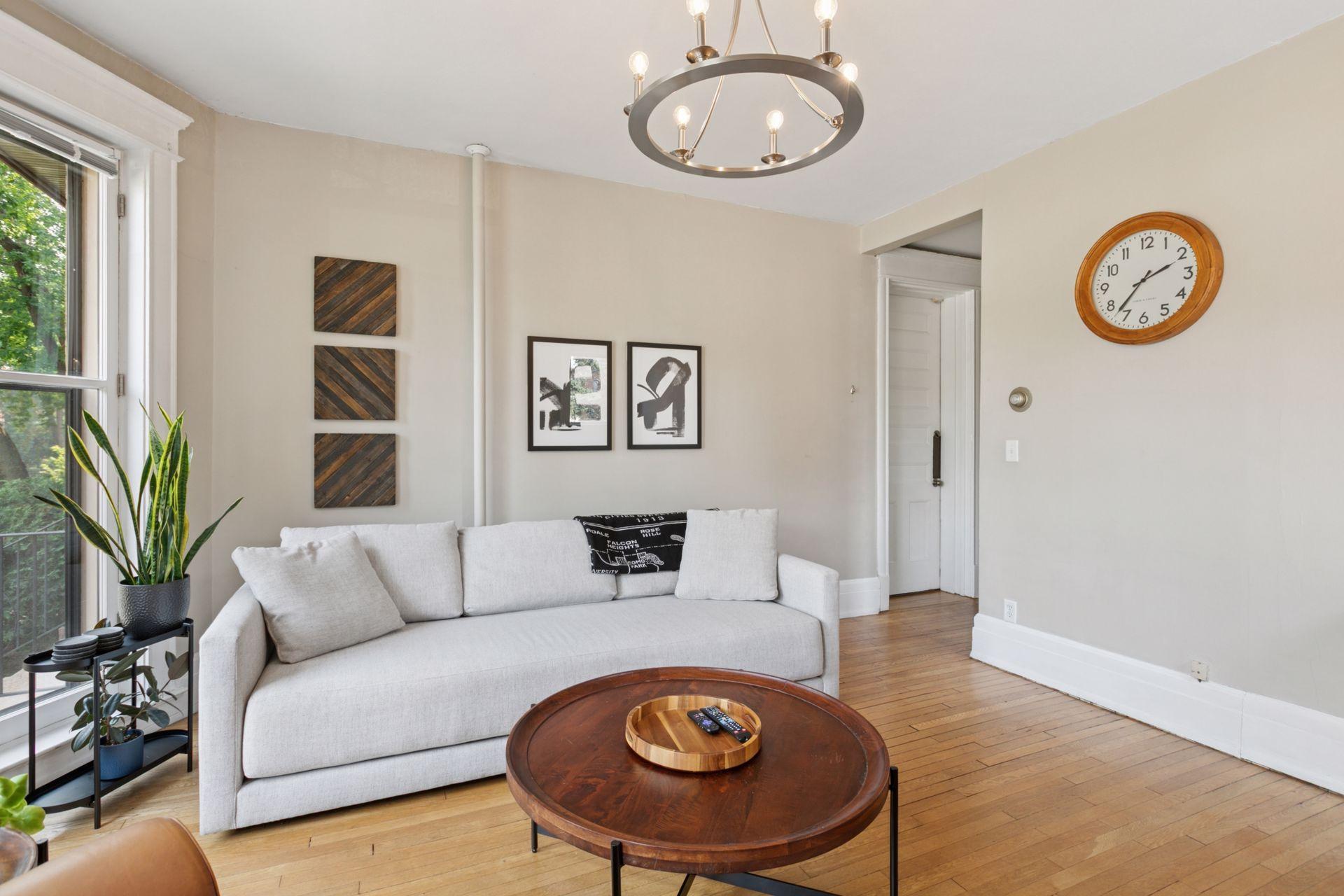 115 Western Avenue N Unit: 1N