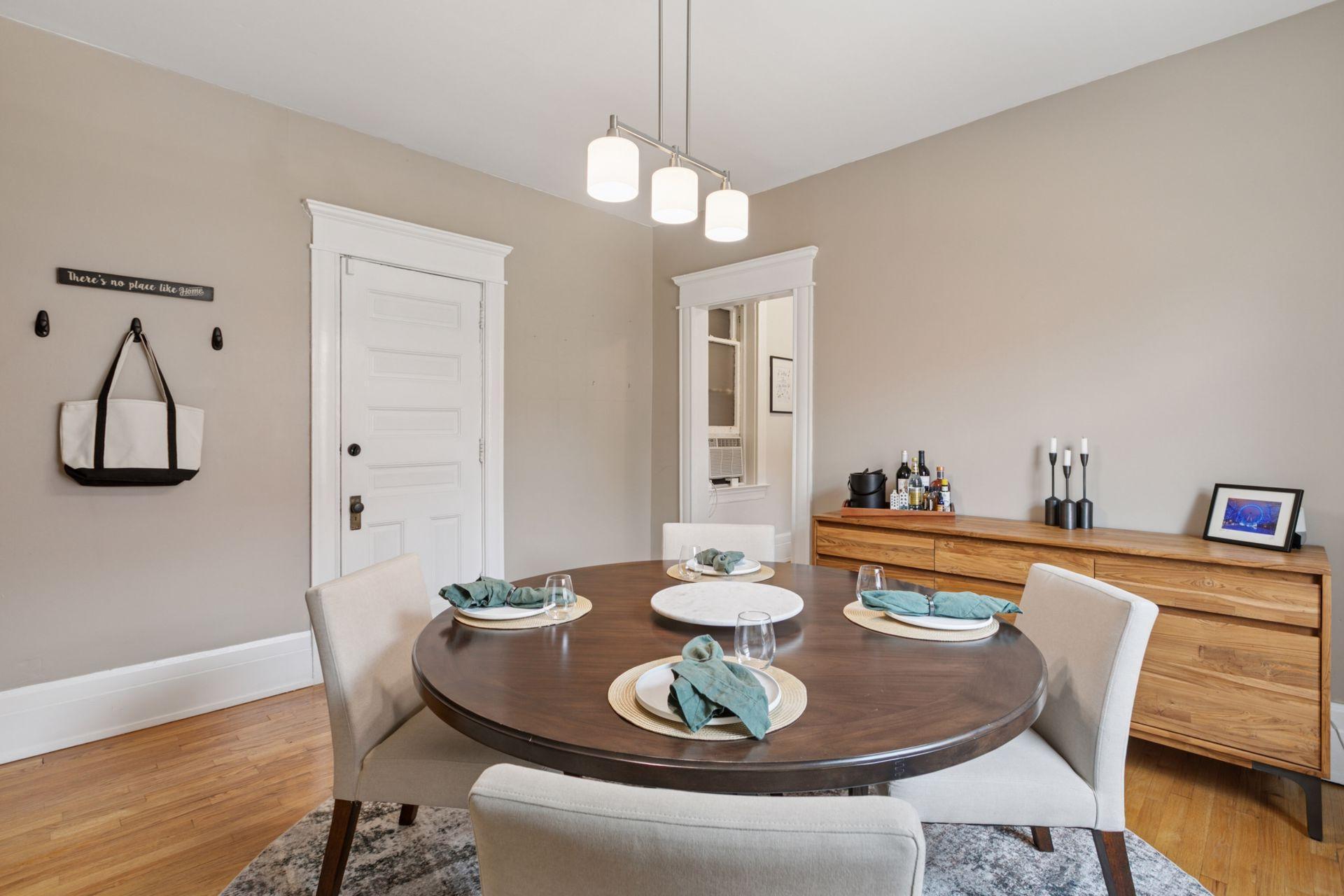 115 Western Avenue N Unit: 1N