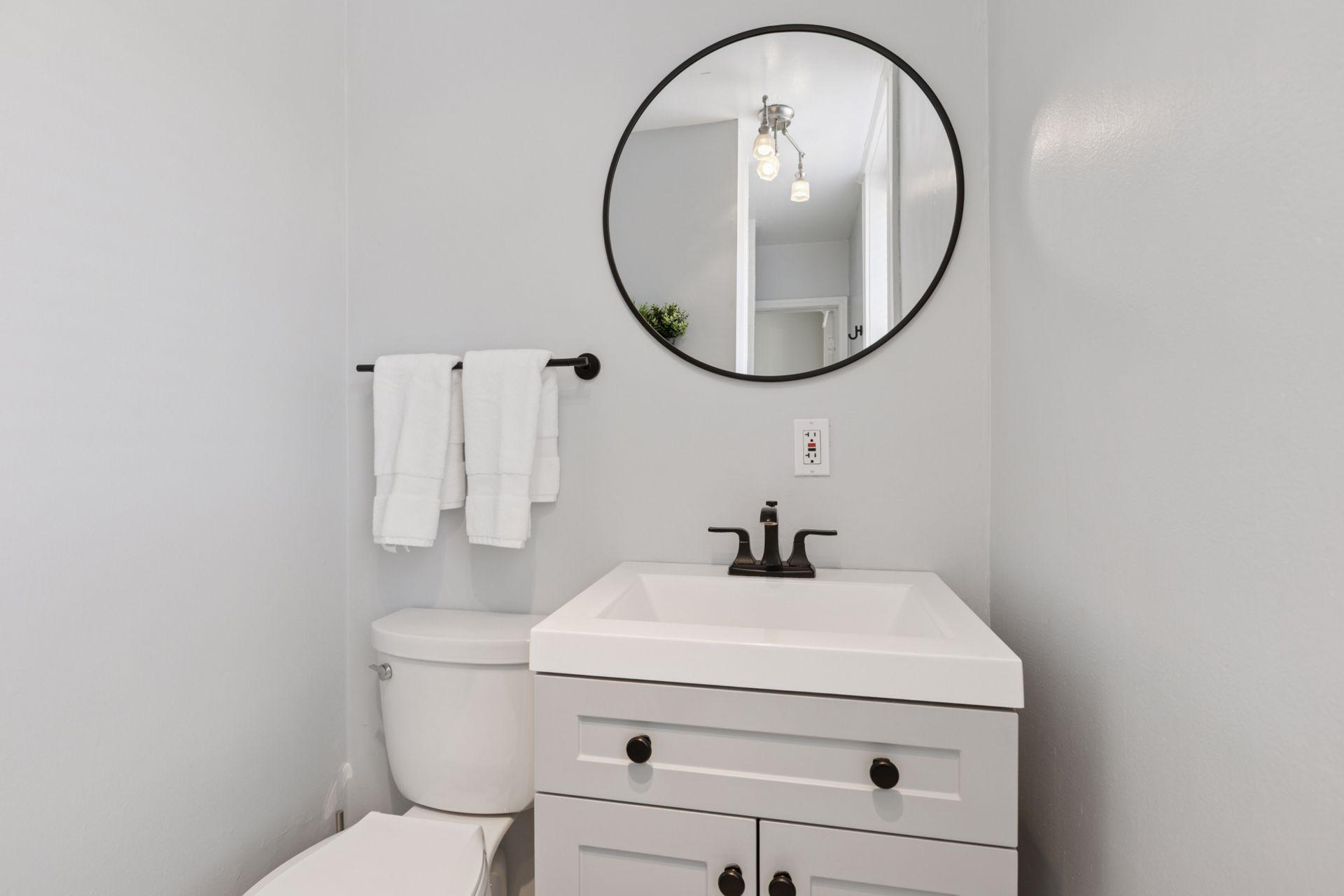 115 Western Avenue N Unit: 1N