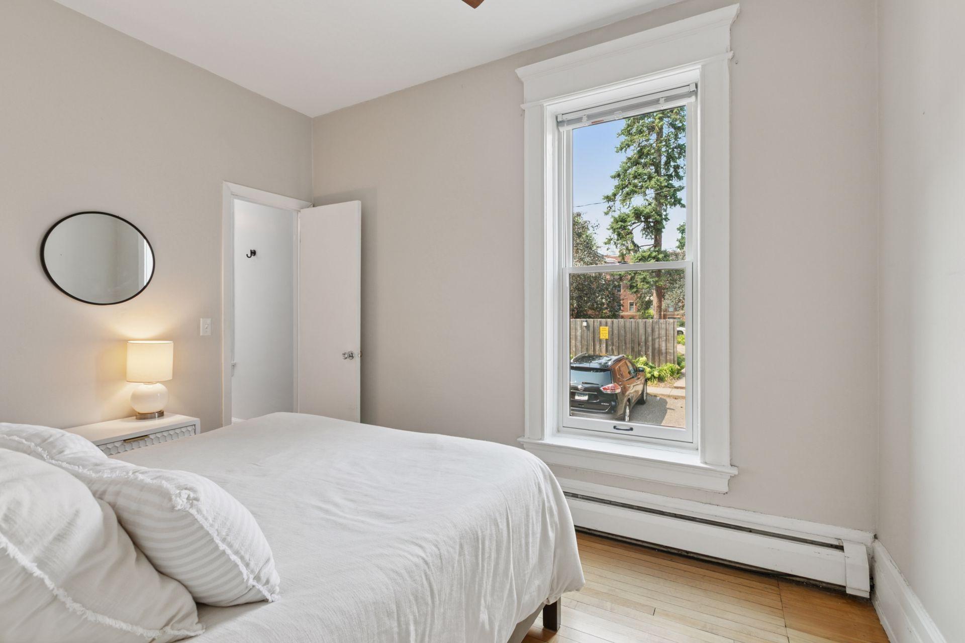 115 Western Avenue N Unit: 1N