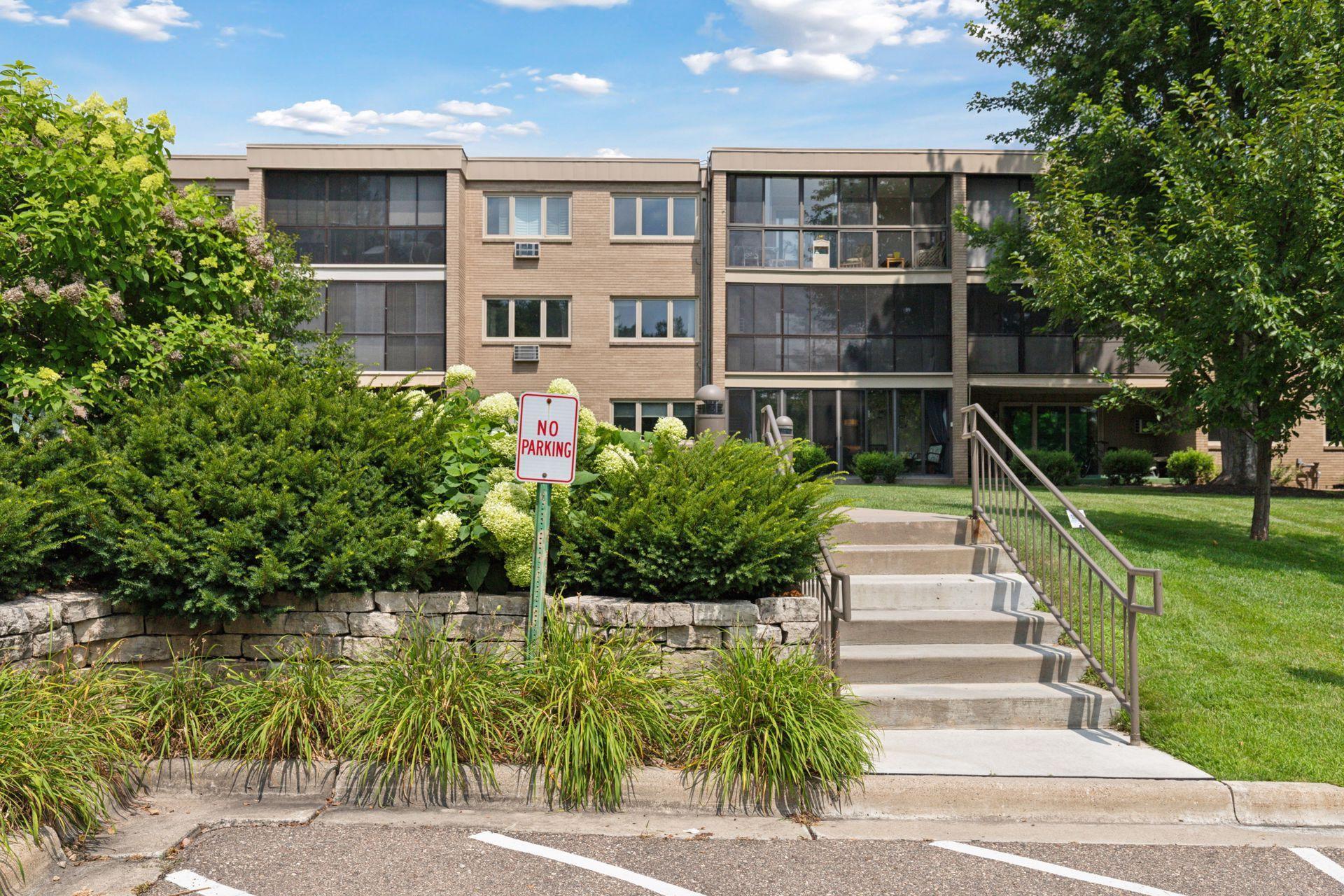 4360 Brookside Court Unit: 310