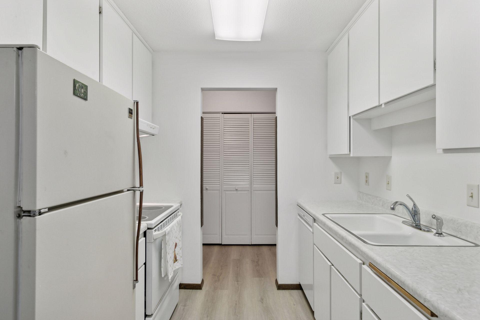 4360 Brookside Court Unit: 310