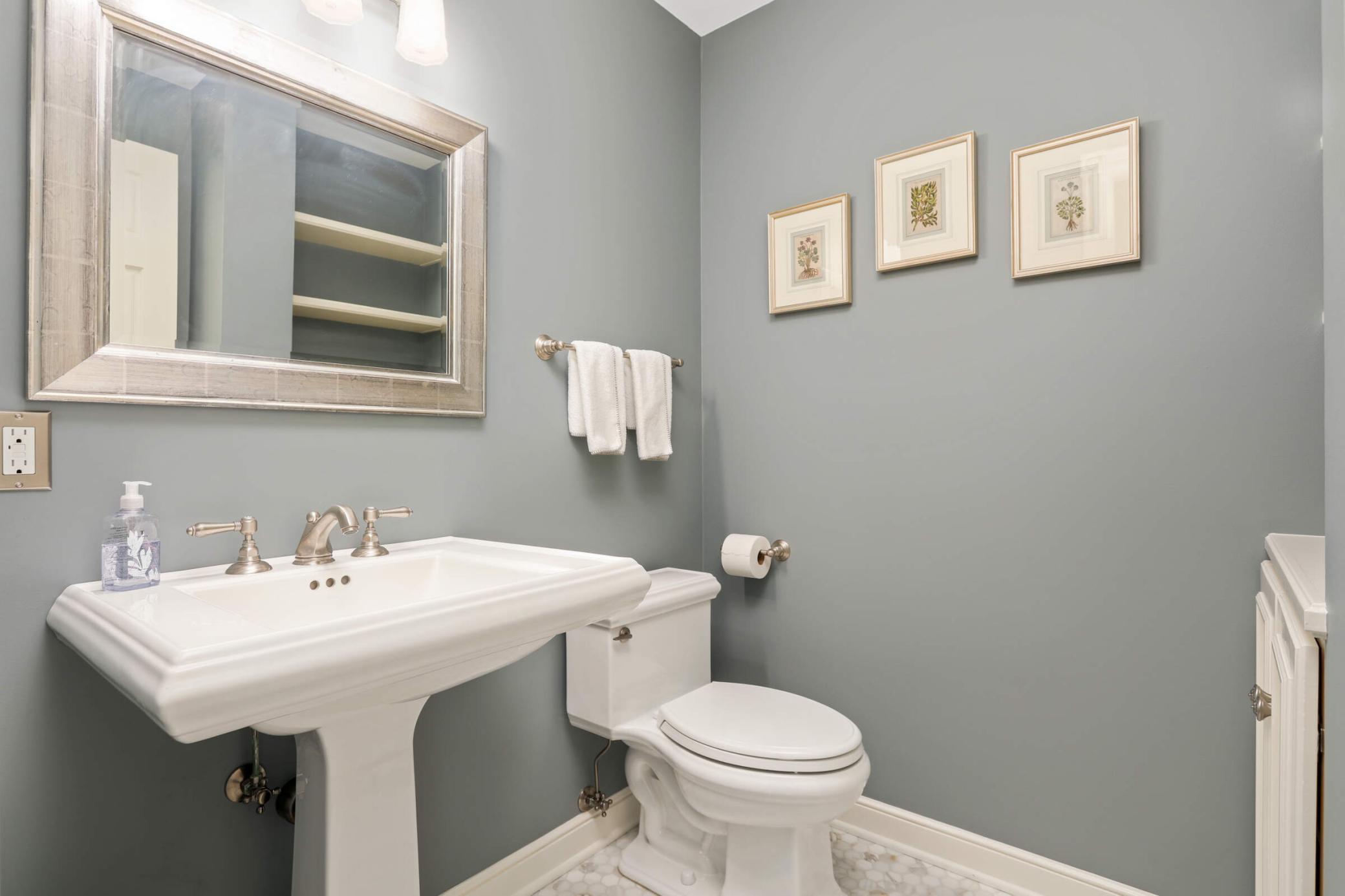 21 Avon Street S Unit: 21