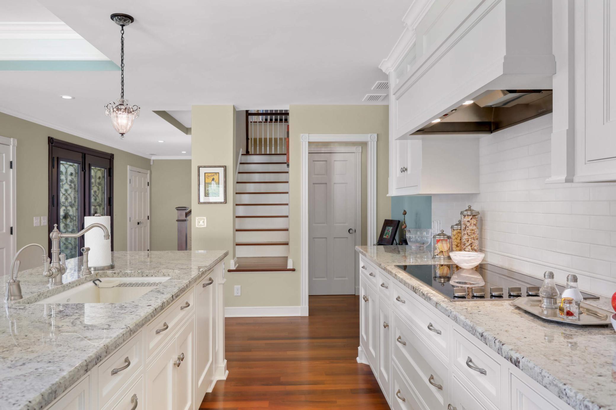 21 Avon Street S Unit: 21