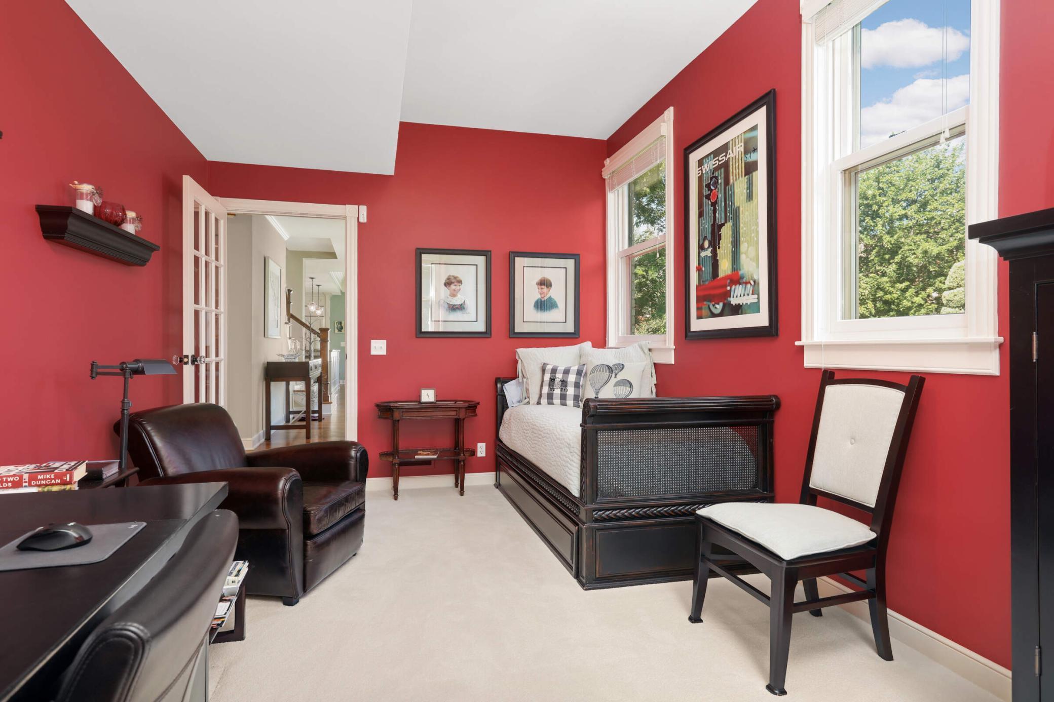 21 Avon Street S Unit: 21