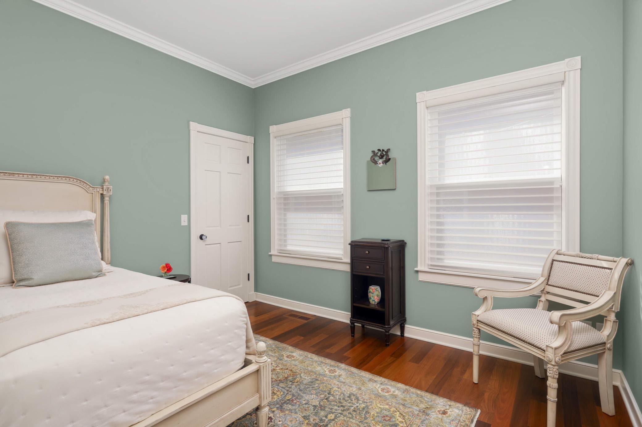 21 Avon Street S Unit: 21