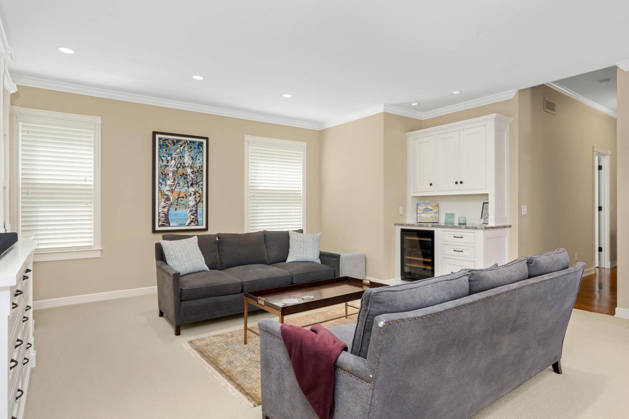 21 Avon Street S Unit: 21