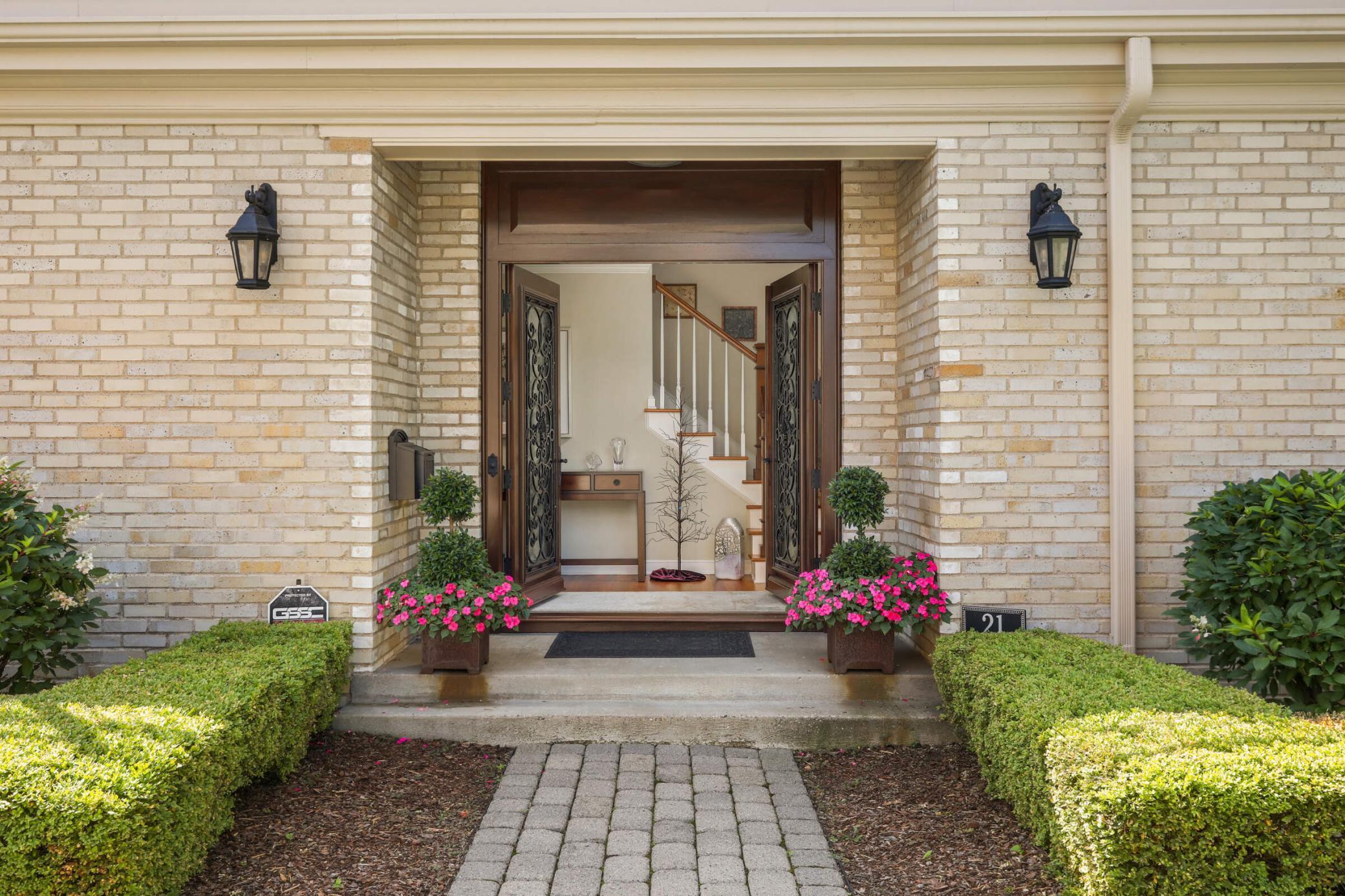 21 Avon Street S Unit: 21