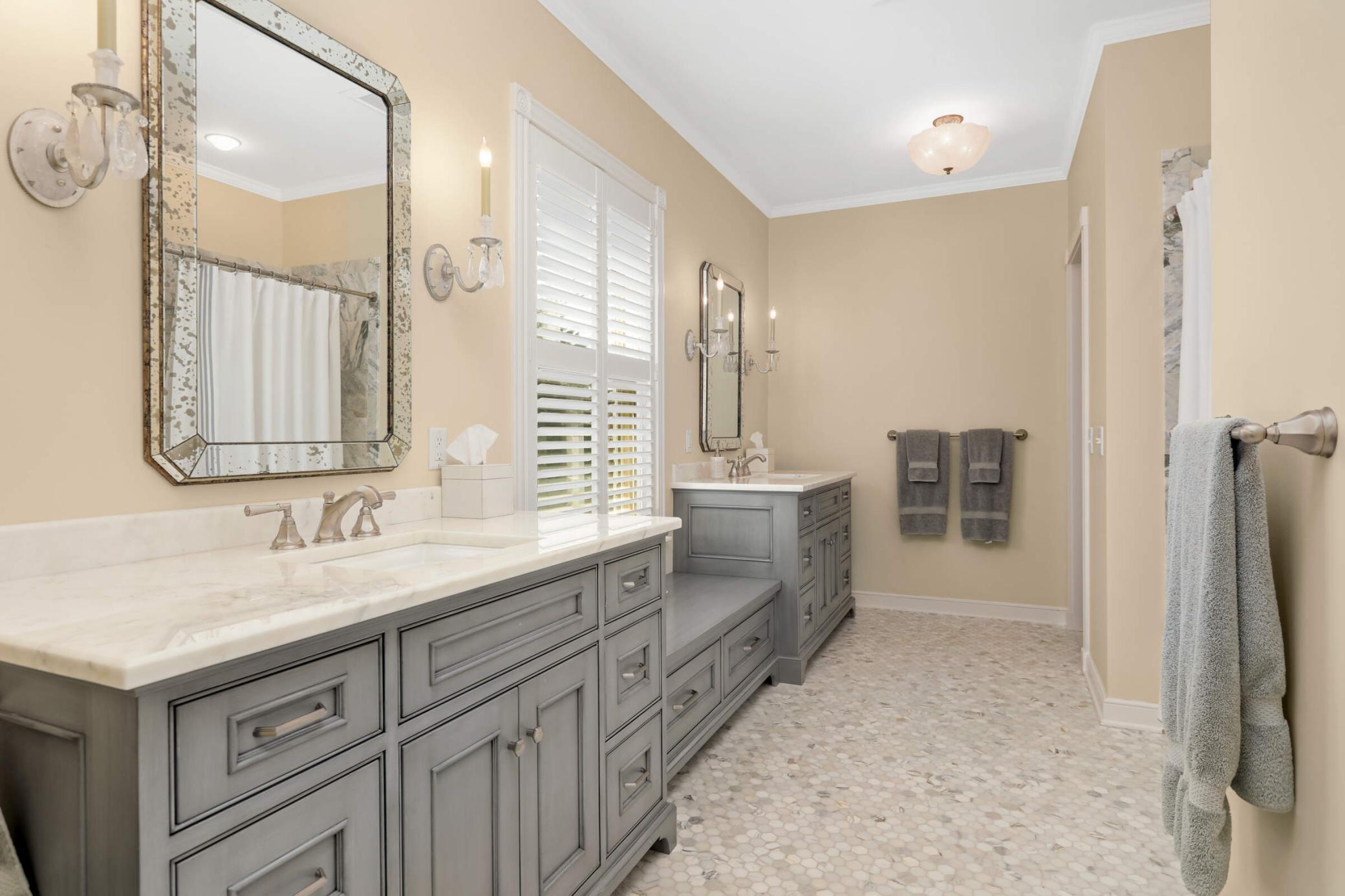 21 Avon Street S Unit: 21