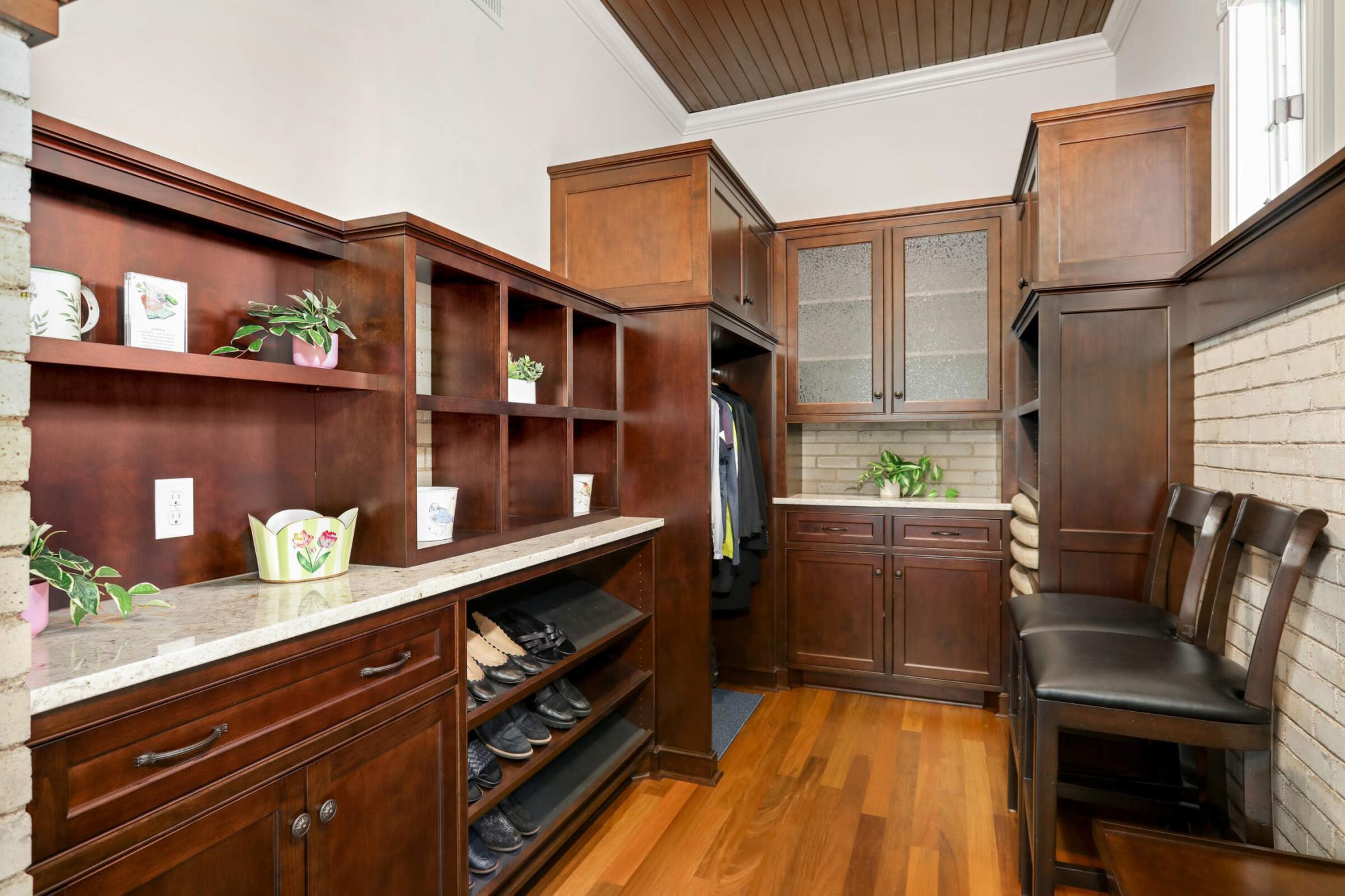21 Avon Street S Unit: 21