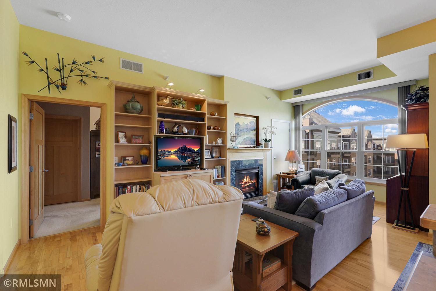 1800 Graham Avenue Unit: 411