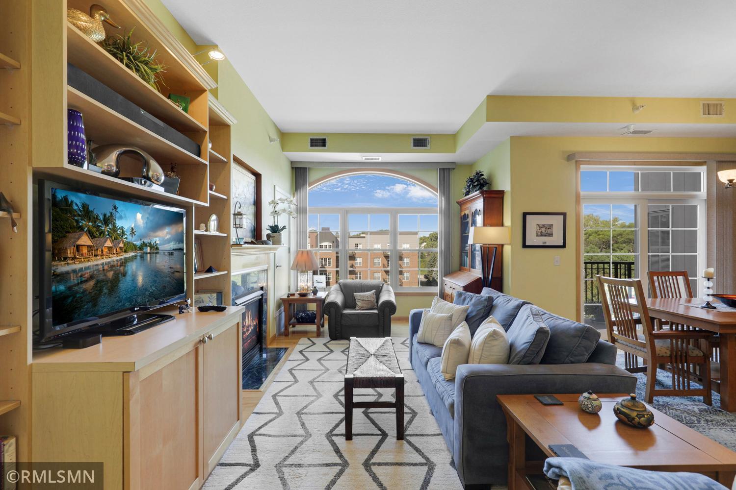 1800 Graham Avenue Unit: 411