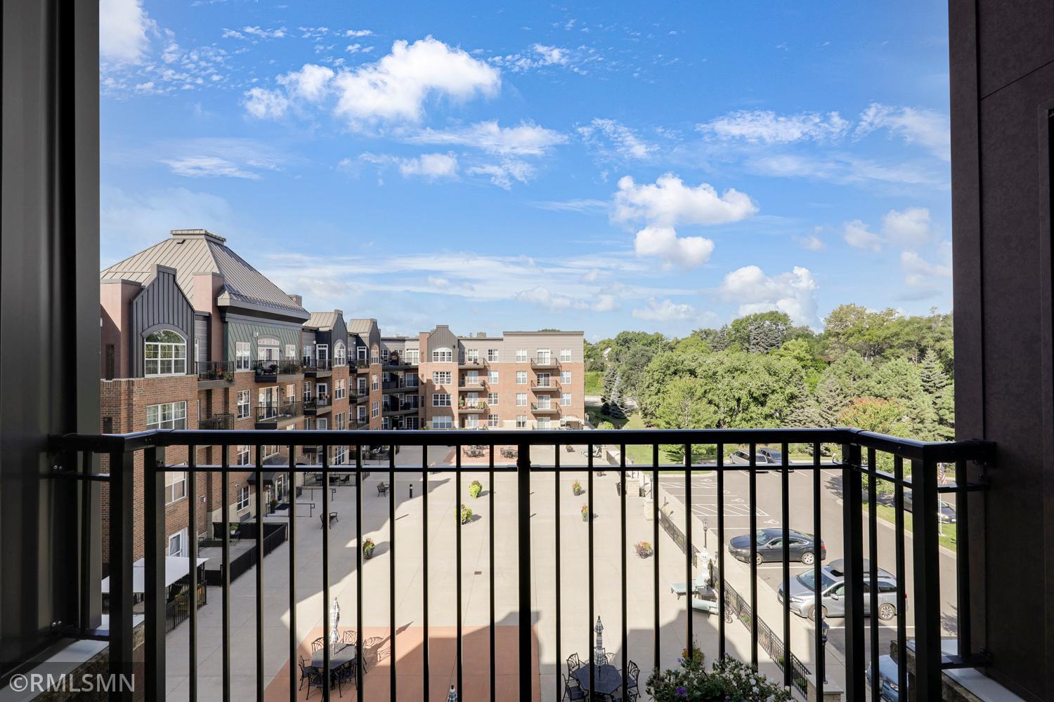 1800 Graham Avenue Unit: 411