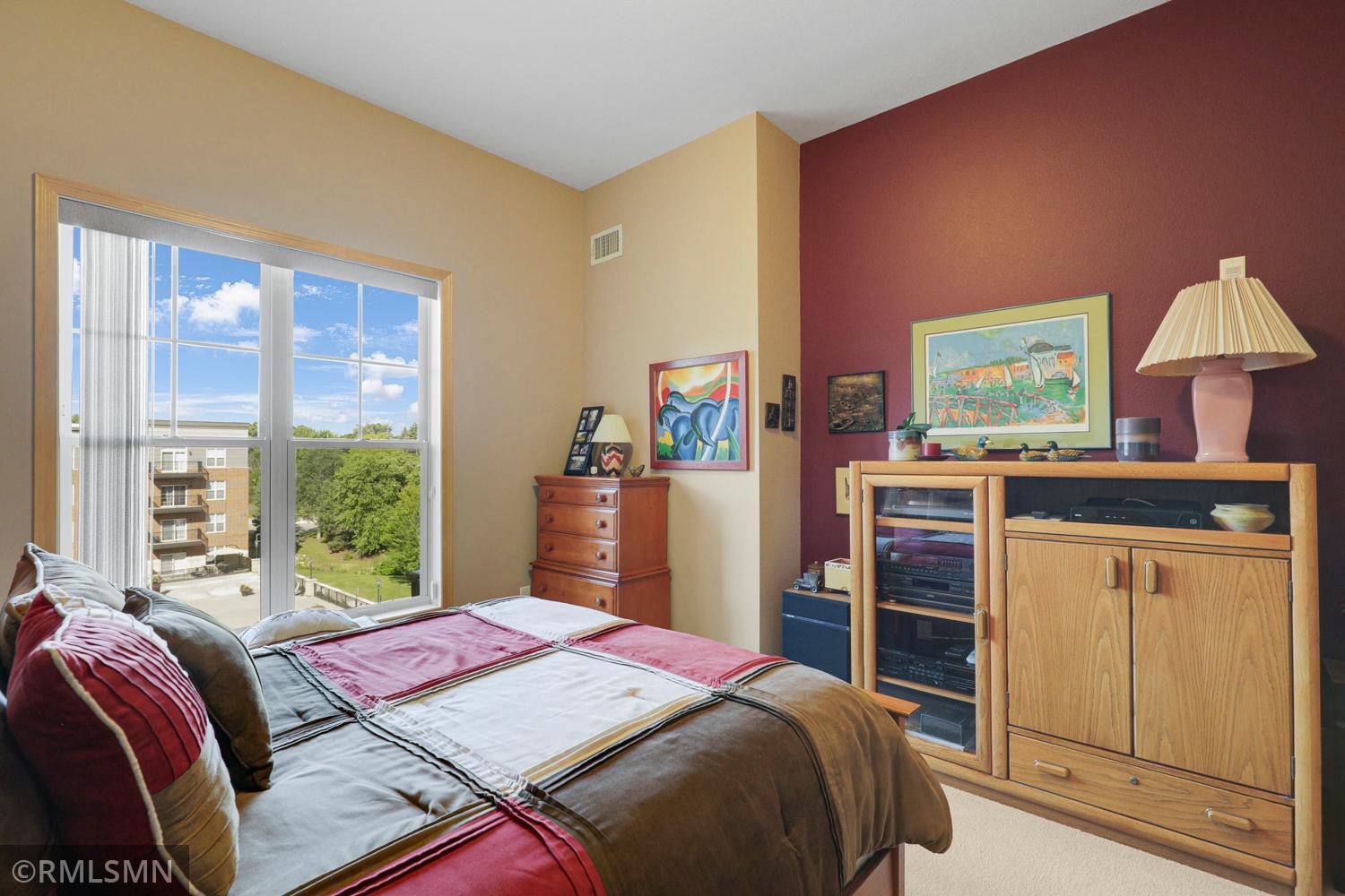 1800 Graham Avenue Unit: 411