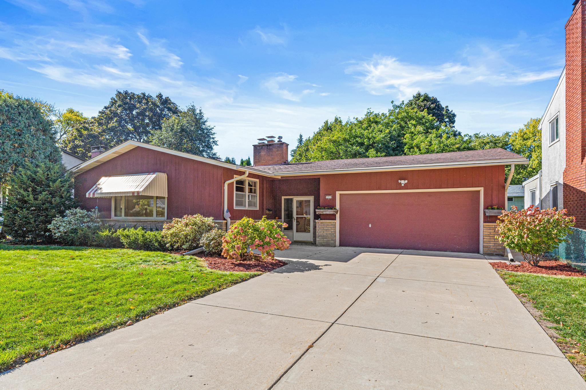 1211 Galvin Avenue