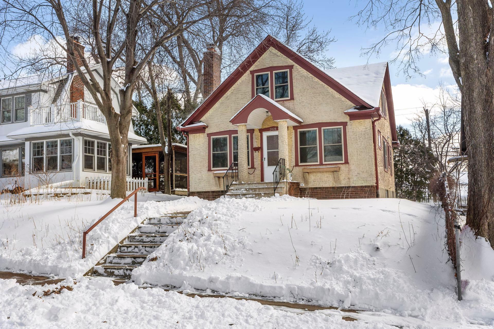 2028 James Avenue