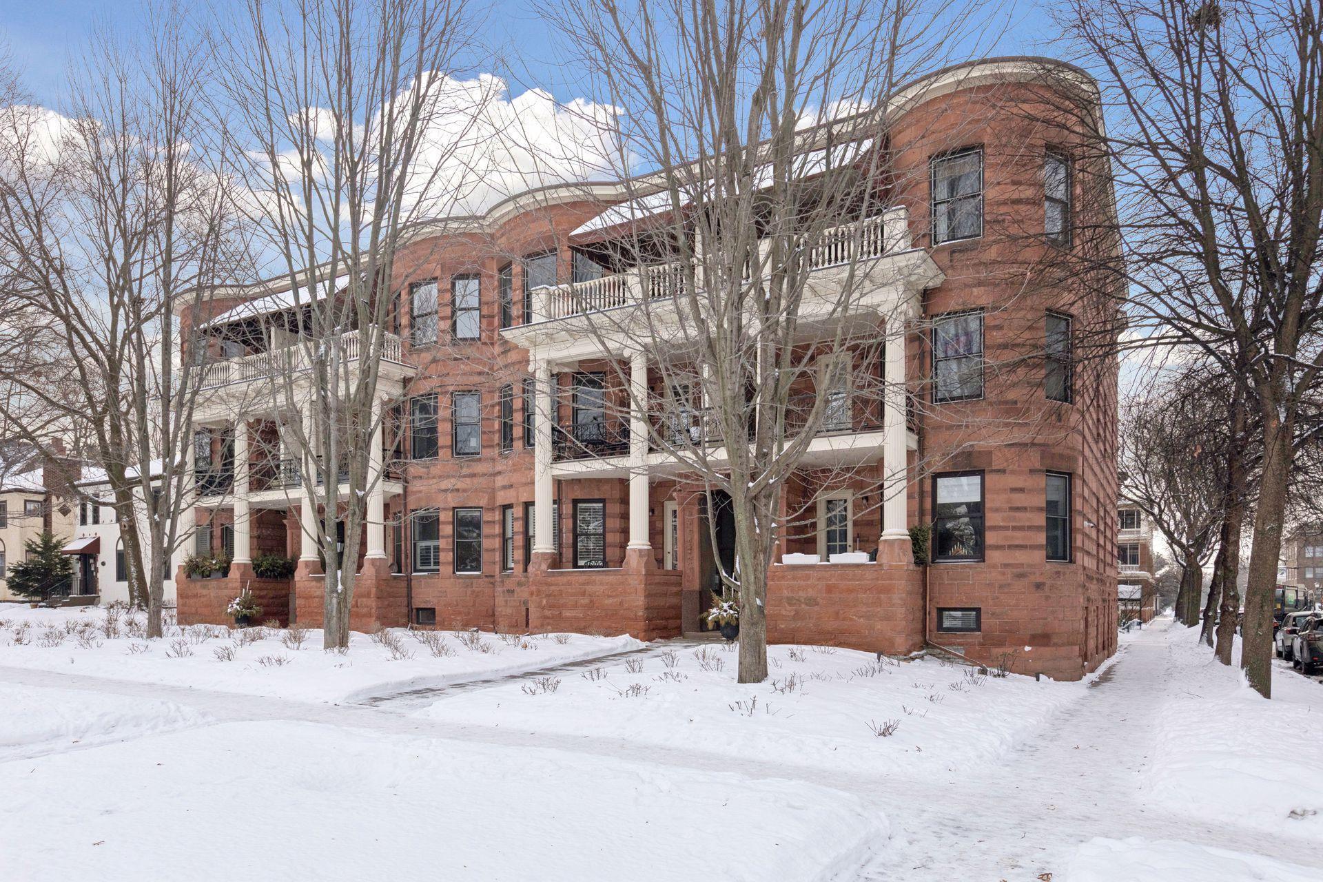 672 Summit Avenue Unit: 102