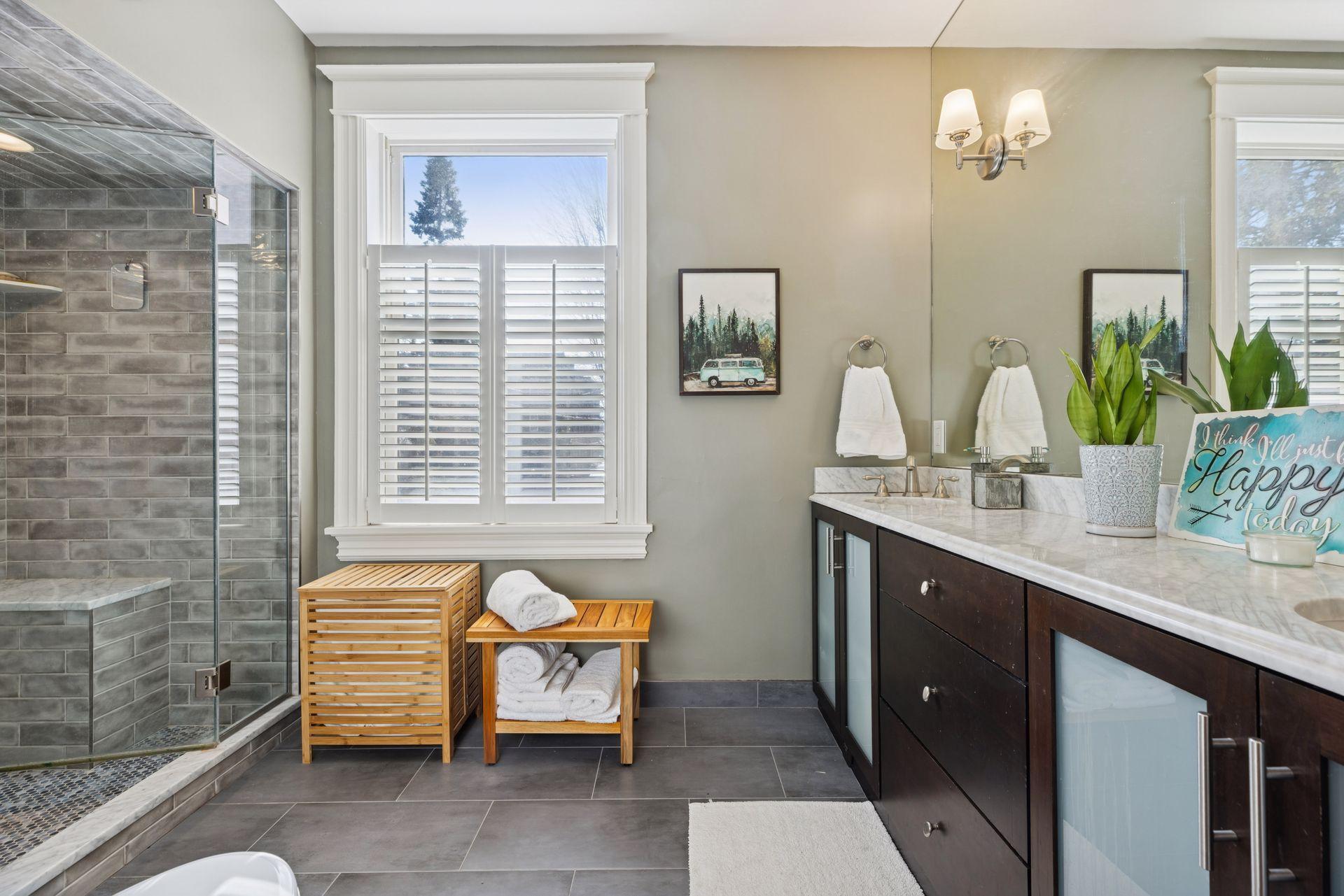 672 Summit Avenue Unit: 102